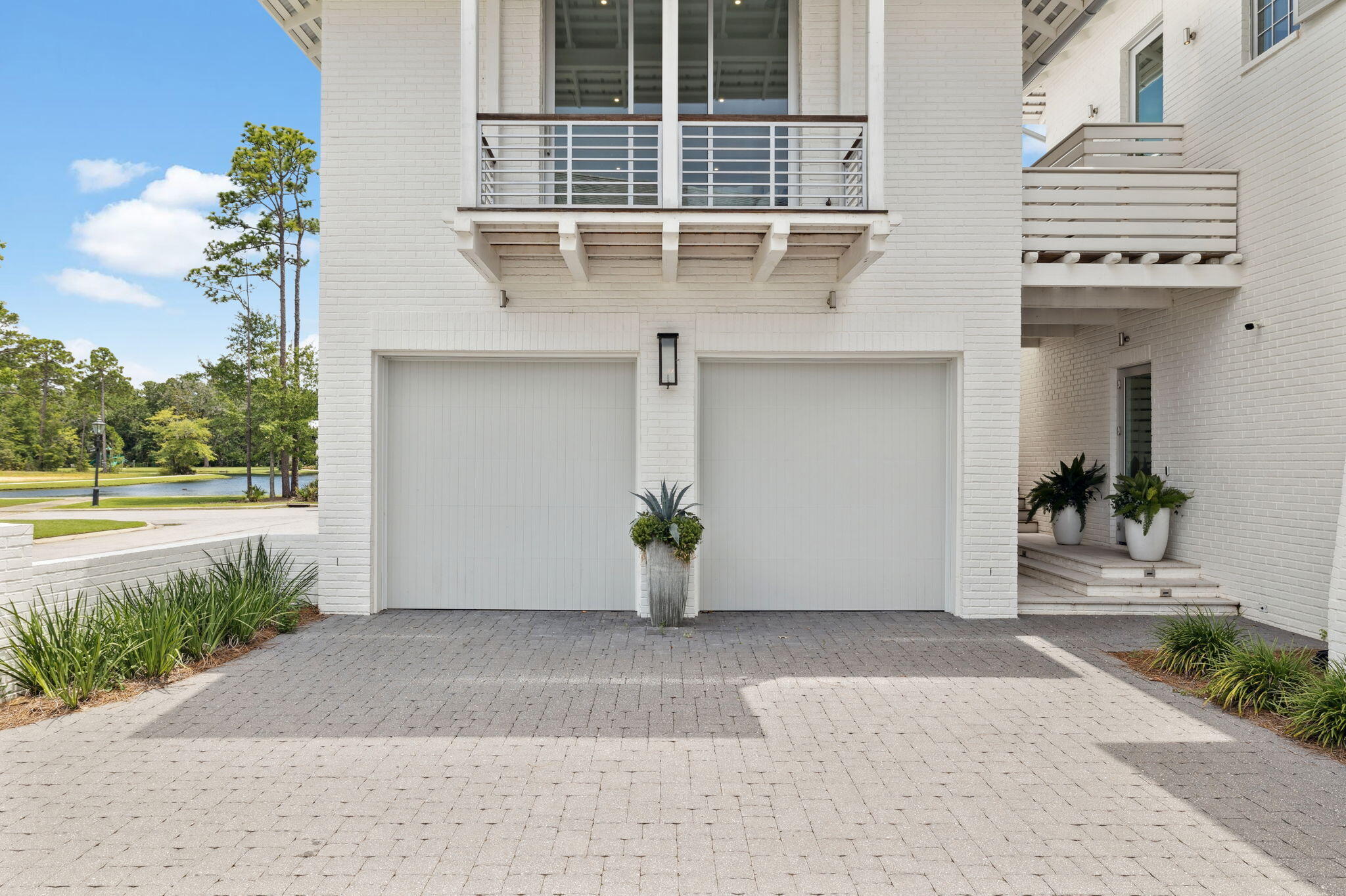 CHURCHILL OAKS - Residential