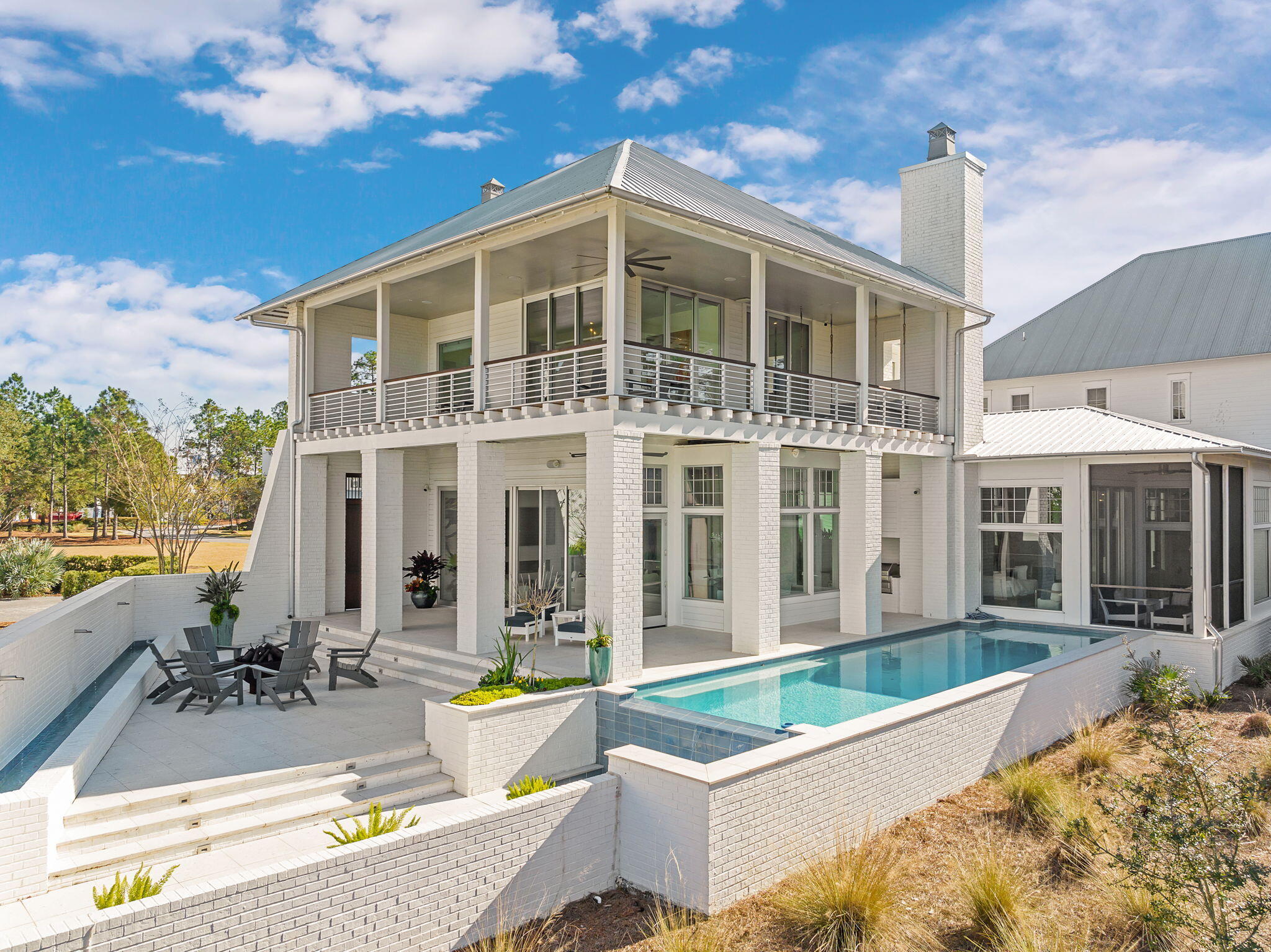 CHURCHILL OAKS - Residential