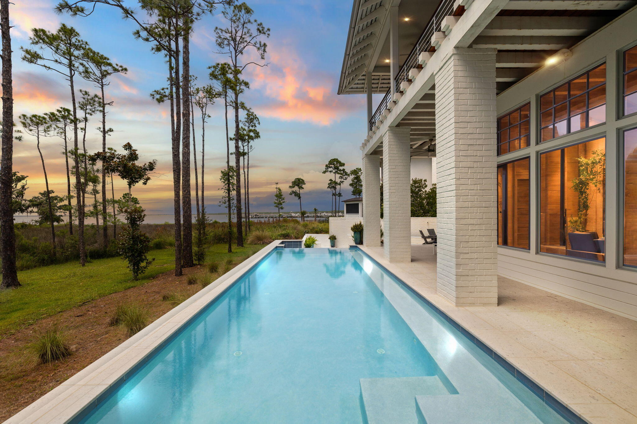 CHURCHILL OAKS - Residential