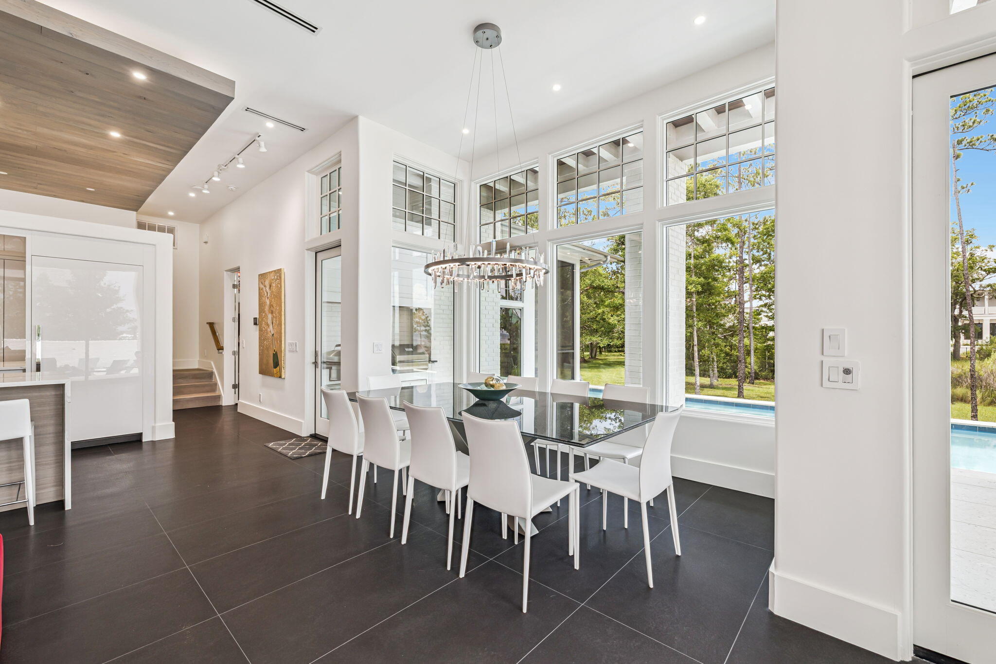 CHURCHILL OAKS - Residential