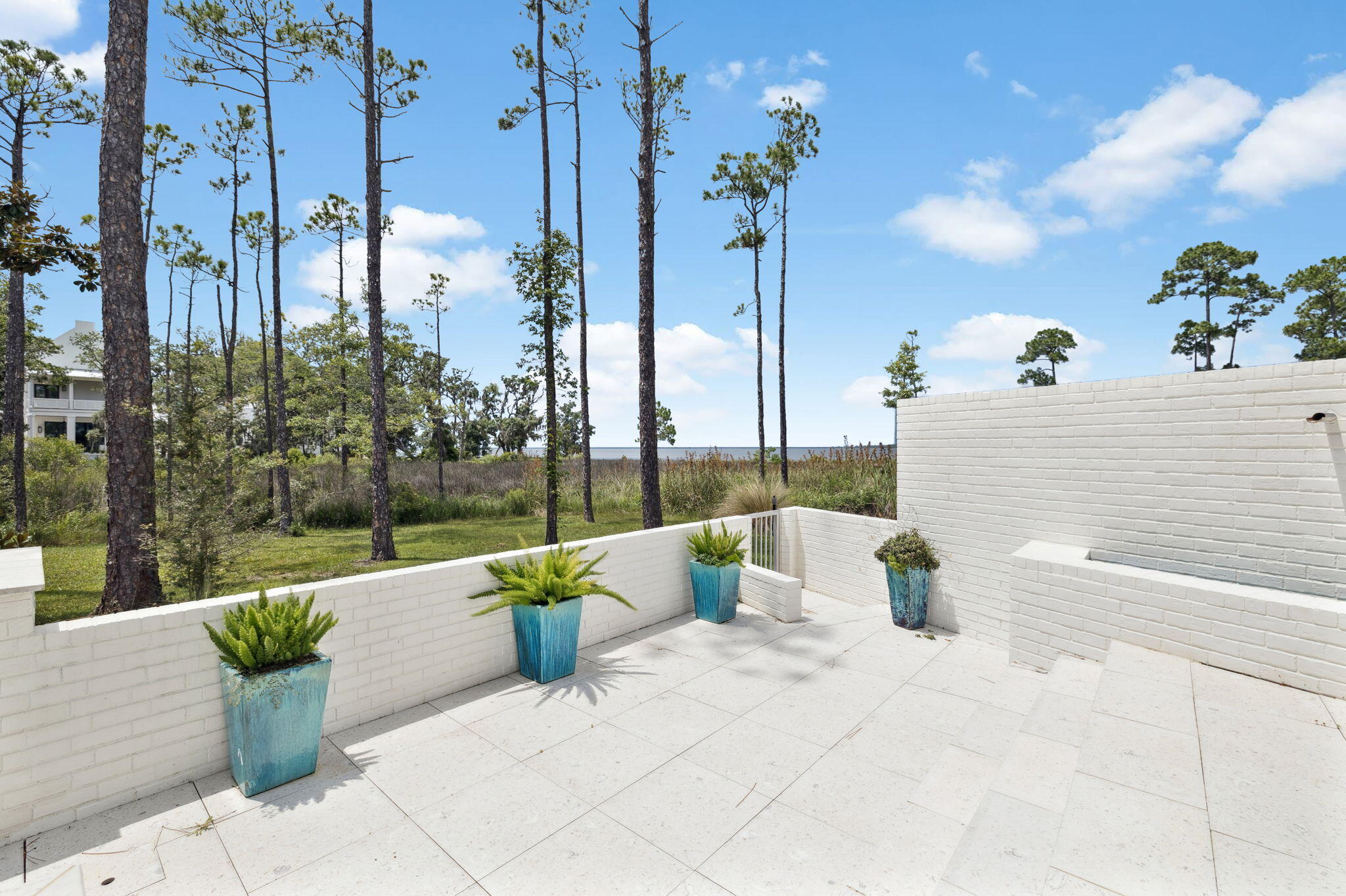 CHURCHILL OAKS - Residential