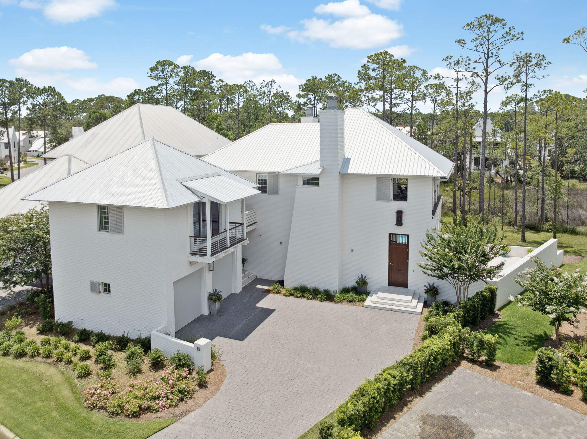 CHURCHILL OAKS - Residential