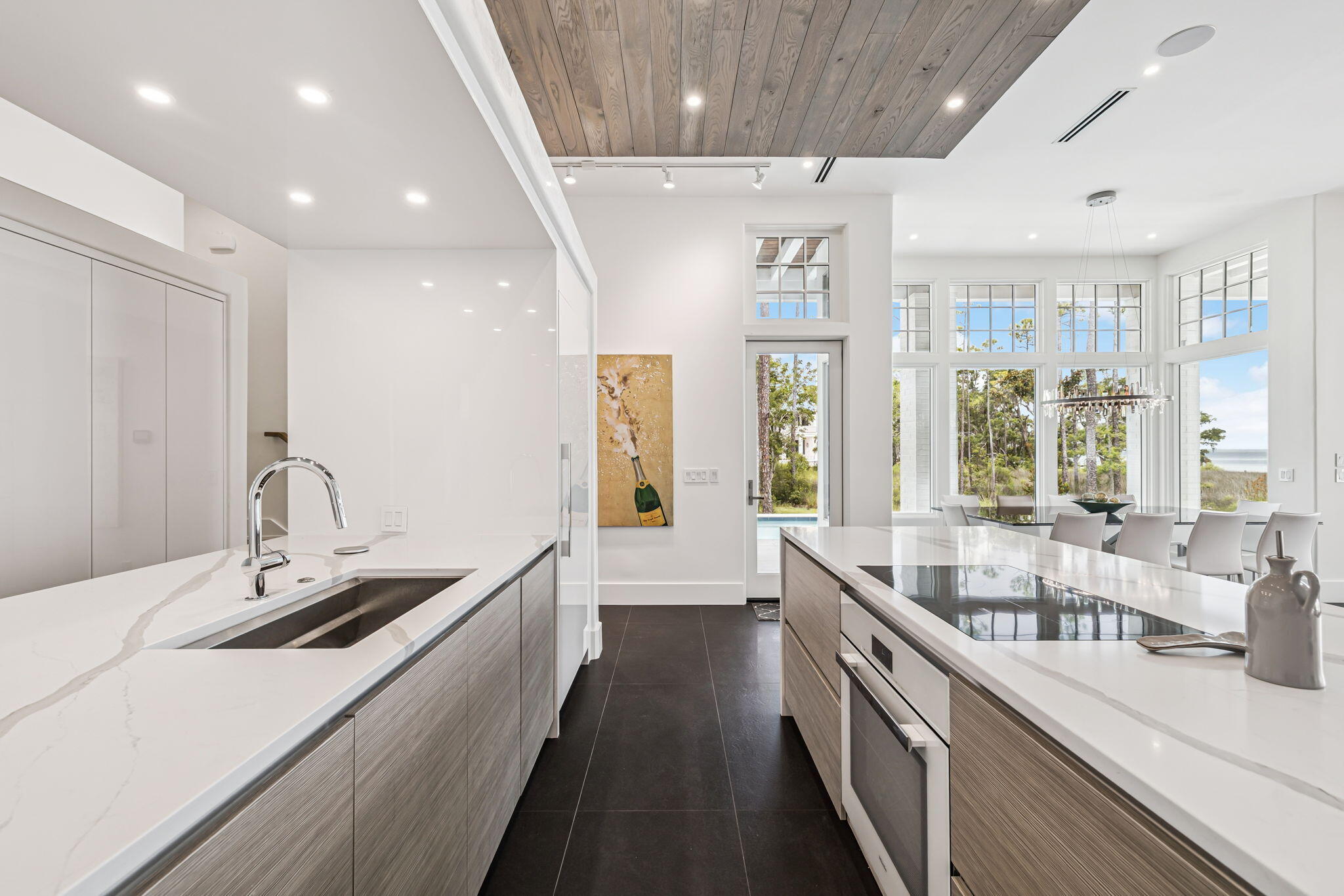 CHURCHILL OAKS - Residential