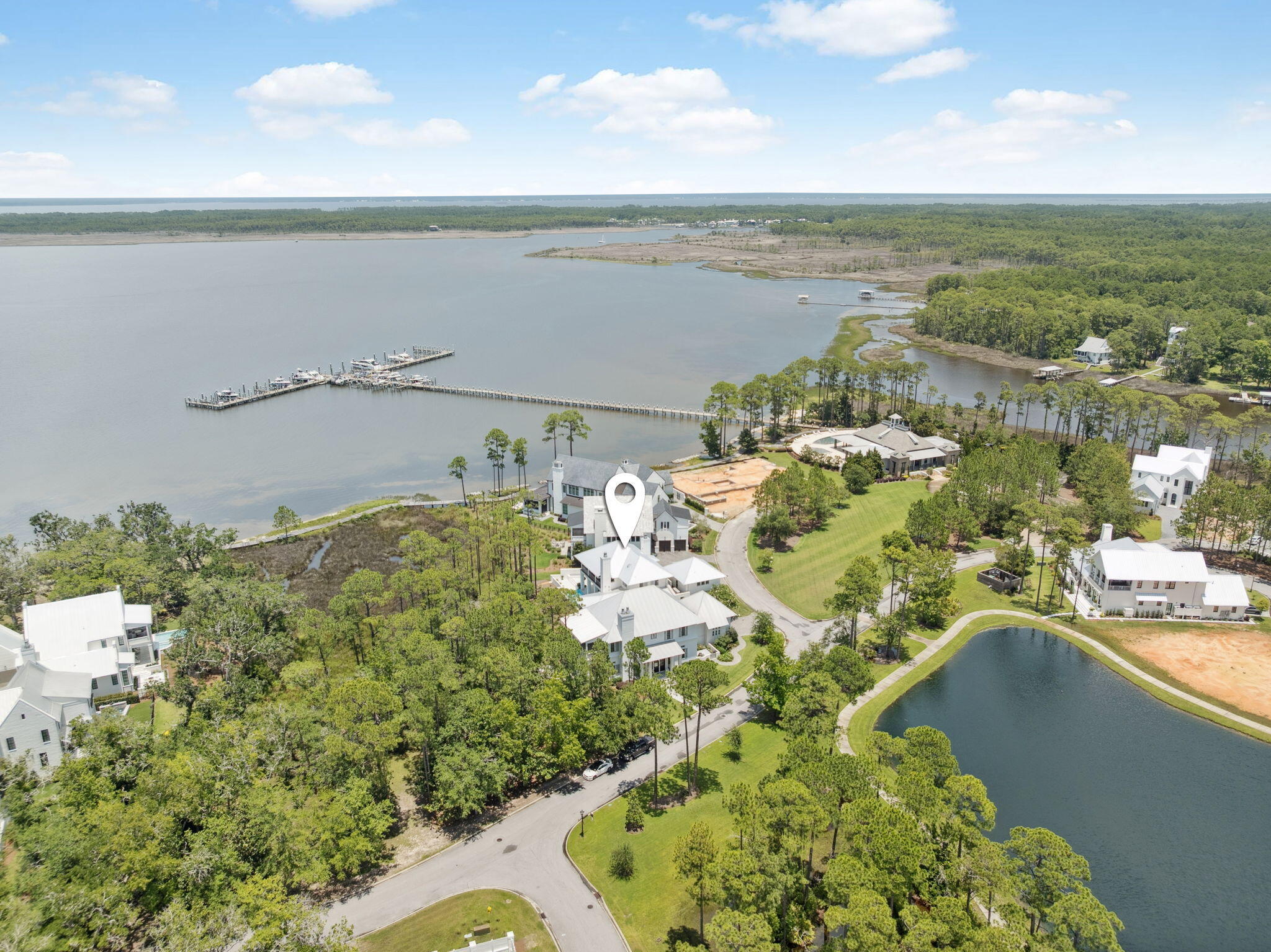 CHURCHILL OAKS - Residential