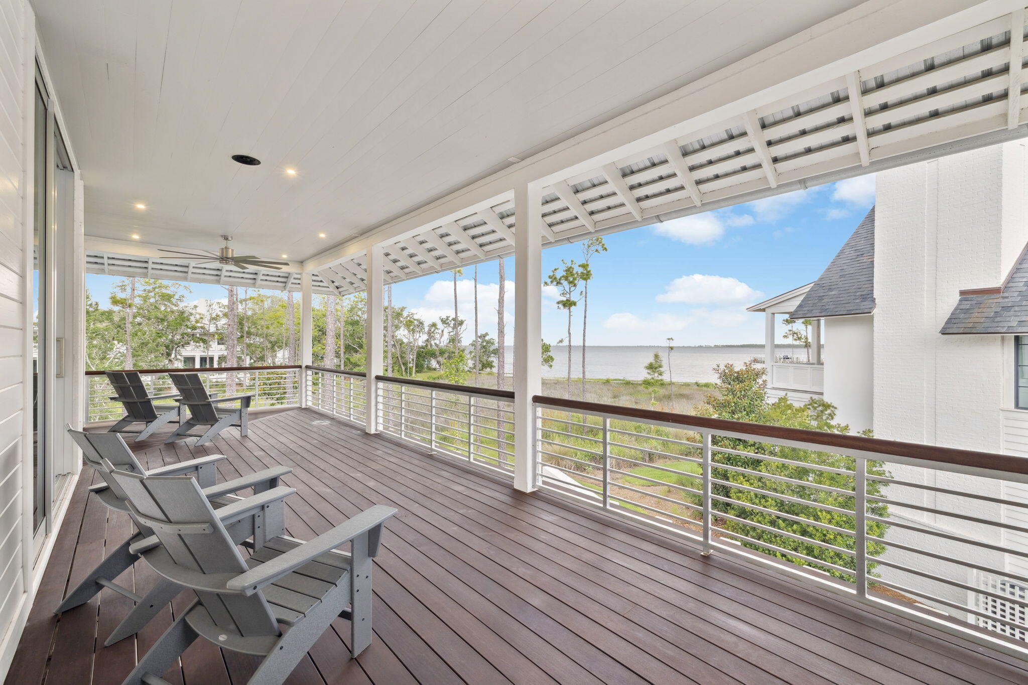CHURCHILL OAKS - Residential