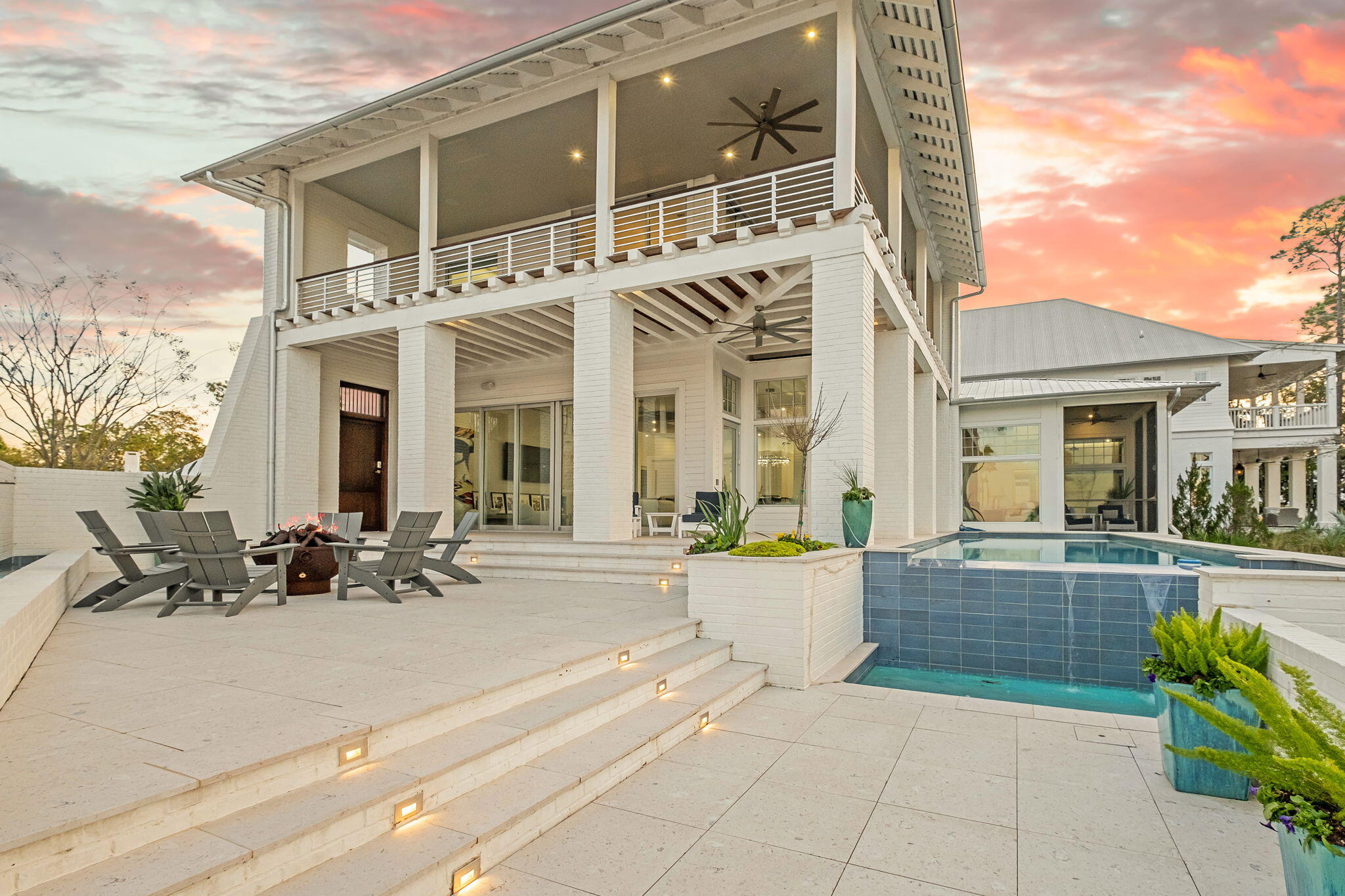 CHURCHILL OAKS - Residential