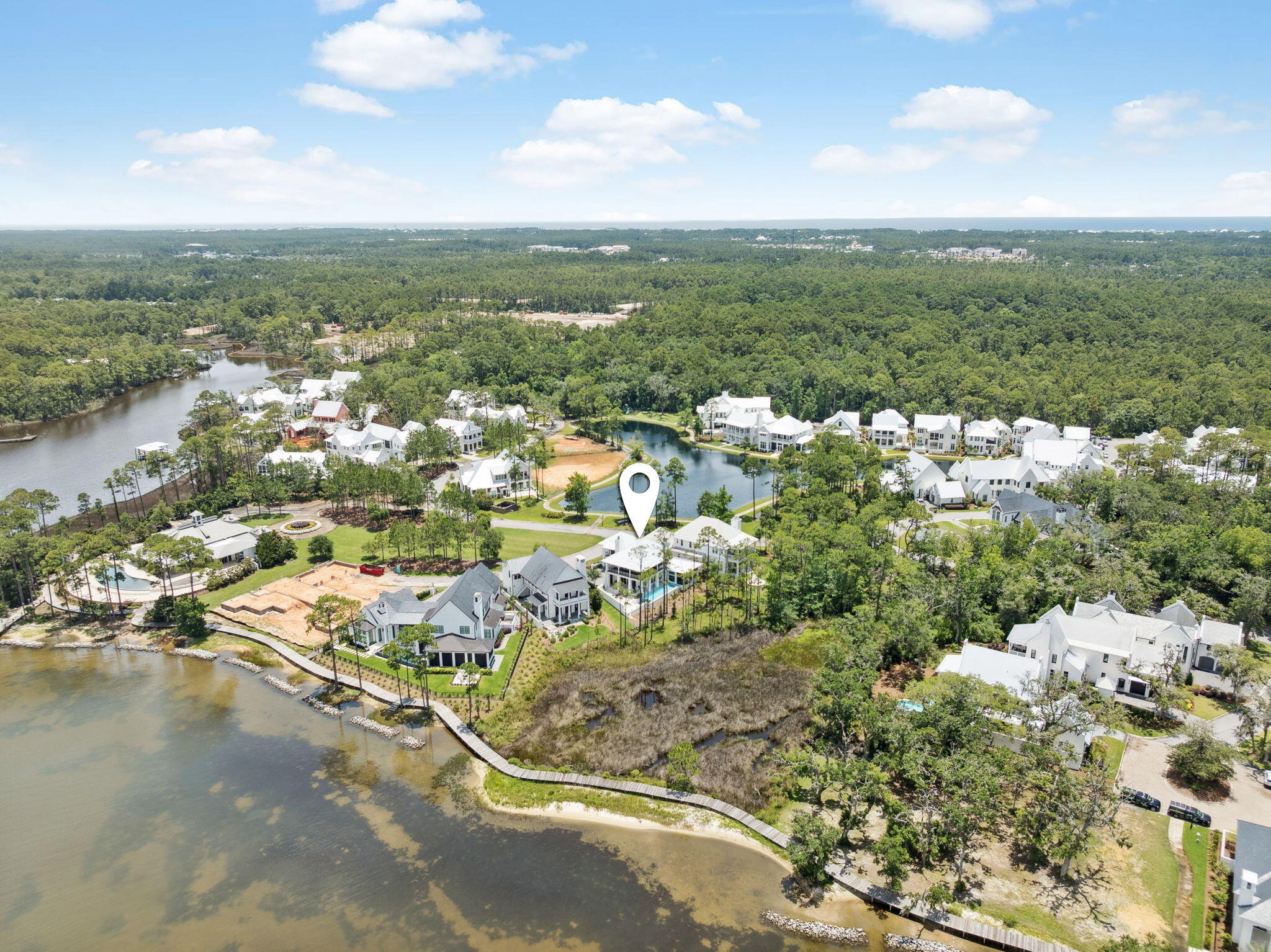 CHURCHILL OAKS - Residential