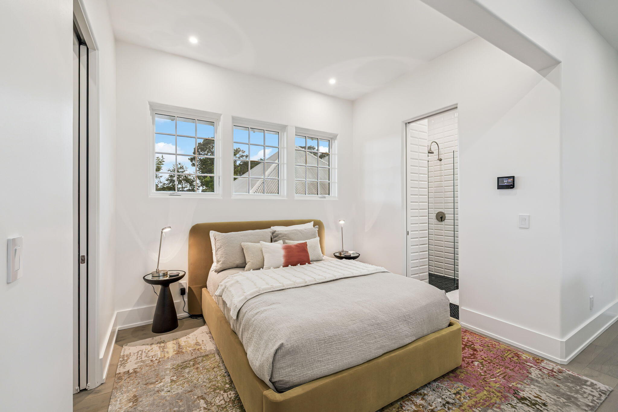 CHURCHILL OAKS - Residential