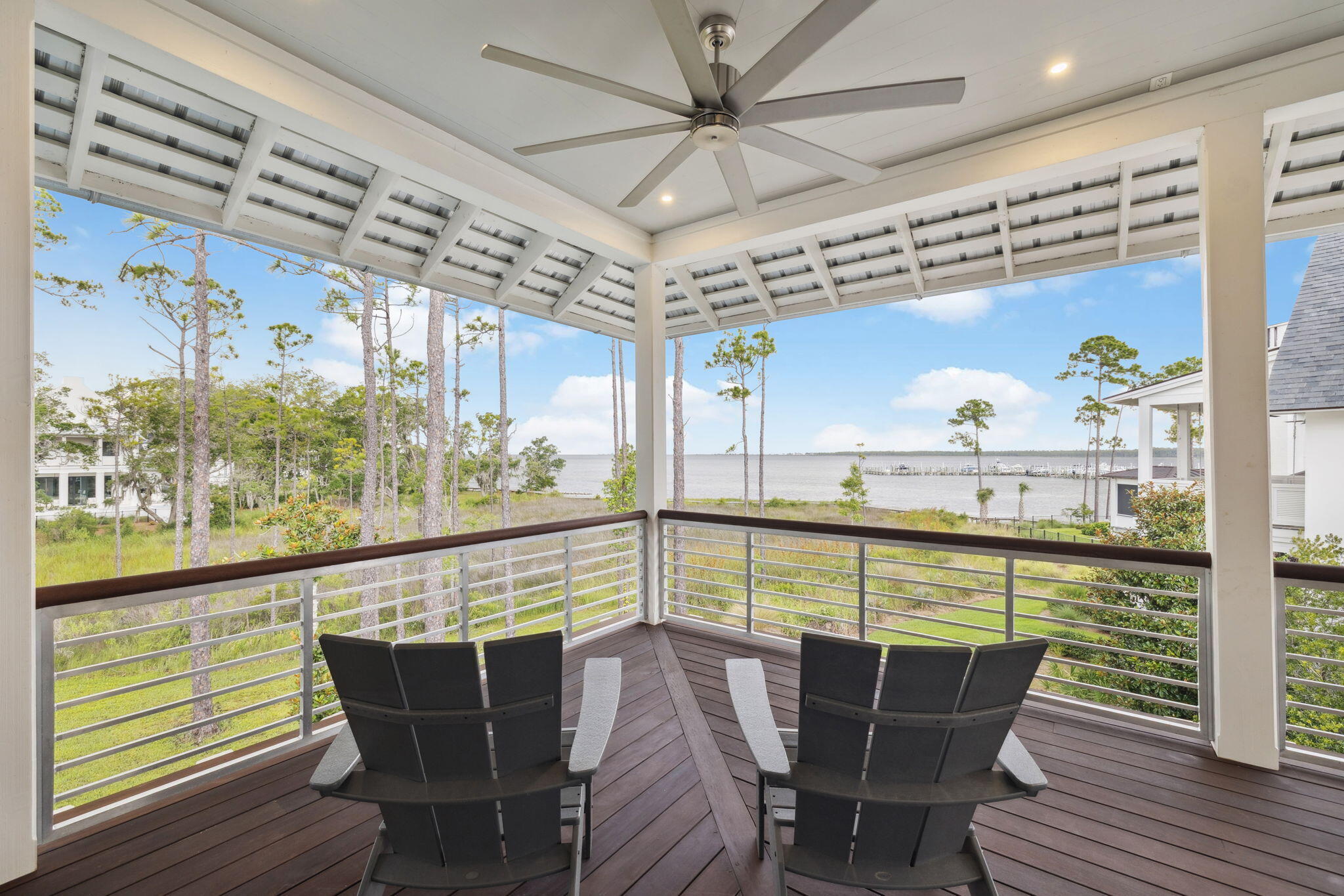 CHURCHILL OAKS - Residential
