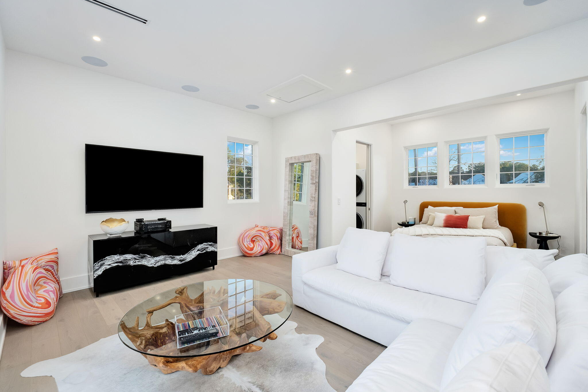 CHURCHILL OAKS - Residential