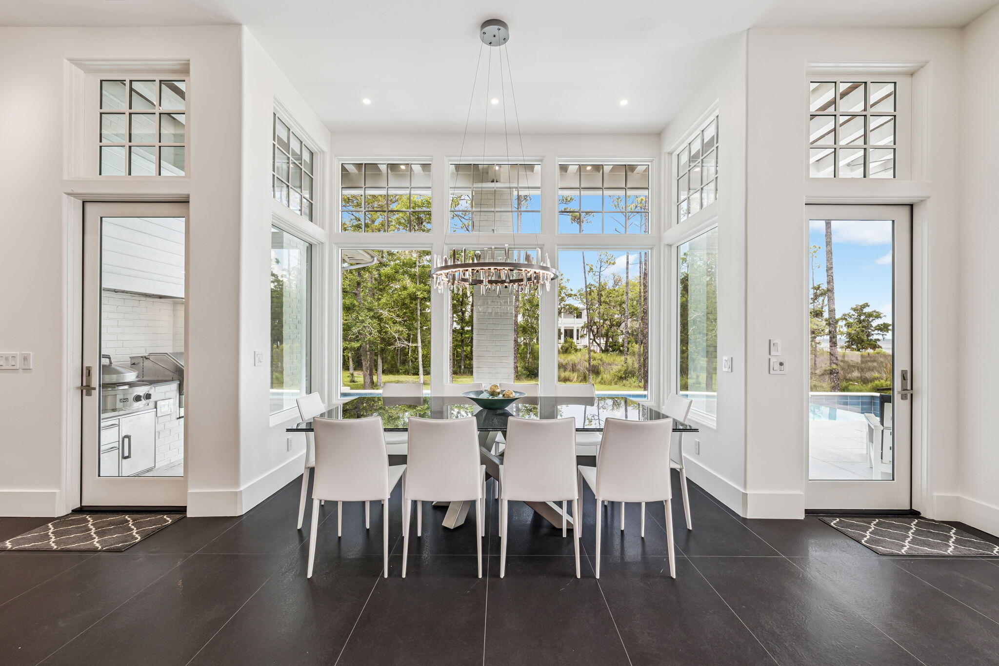 CHURCHILL OAKS - Residential