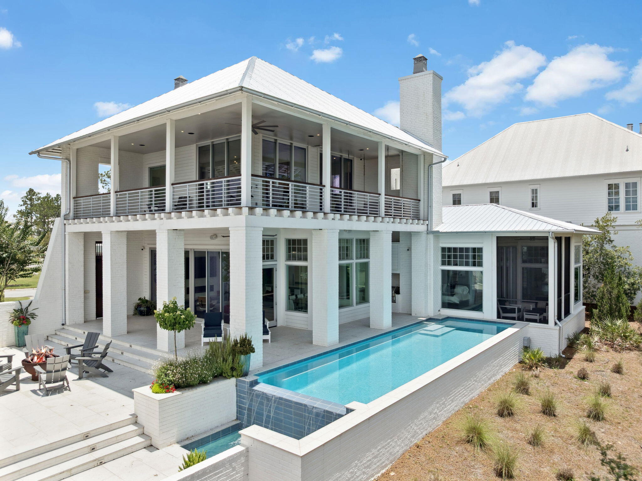 CHURCHILL OAKS - Residential