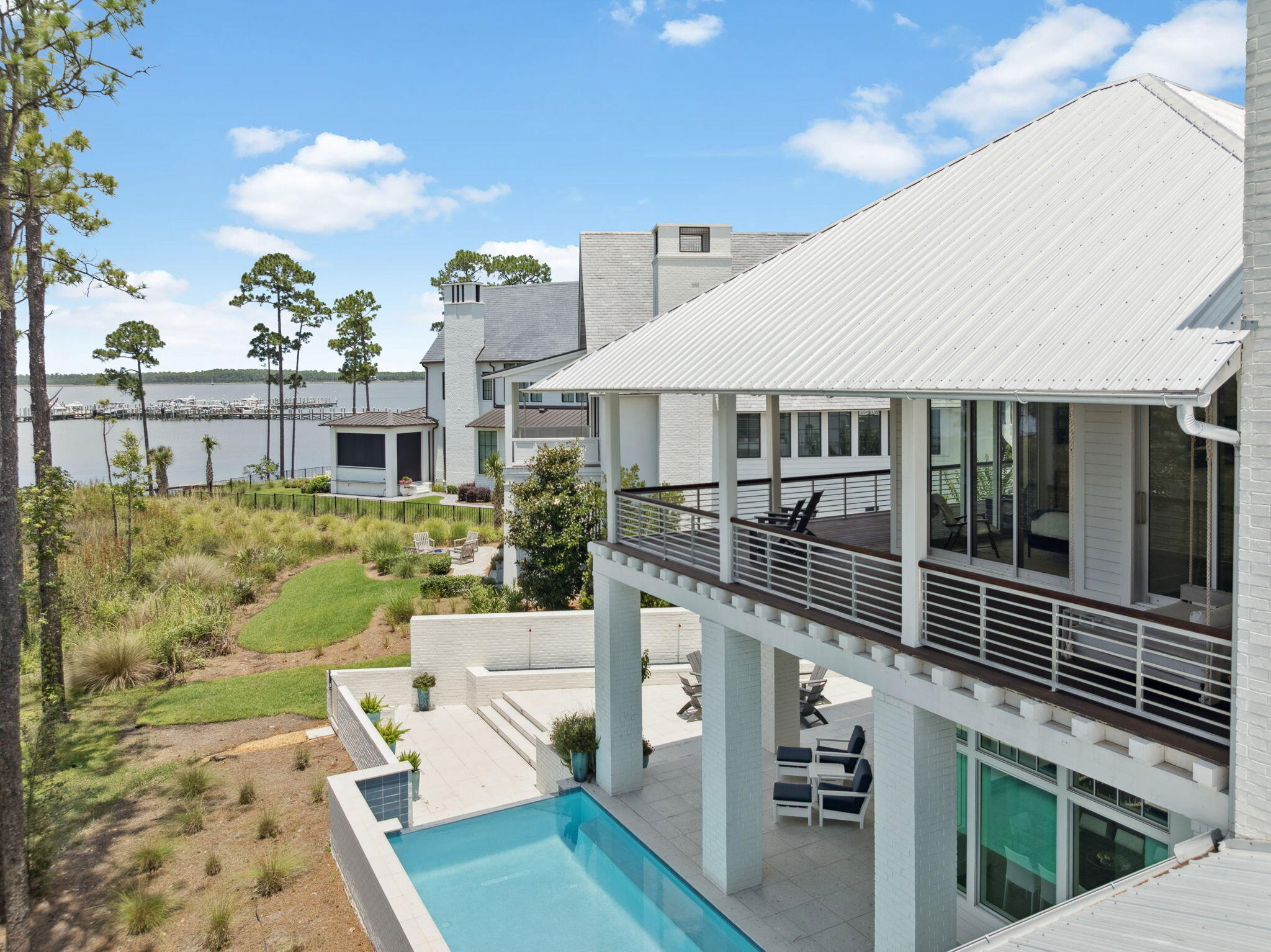 CHURCHILL OAKS - Residential
