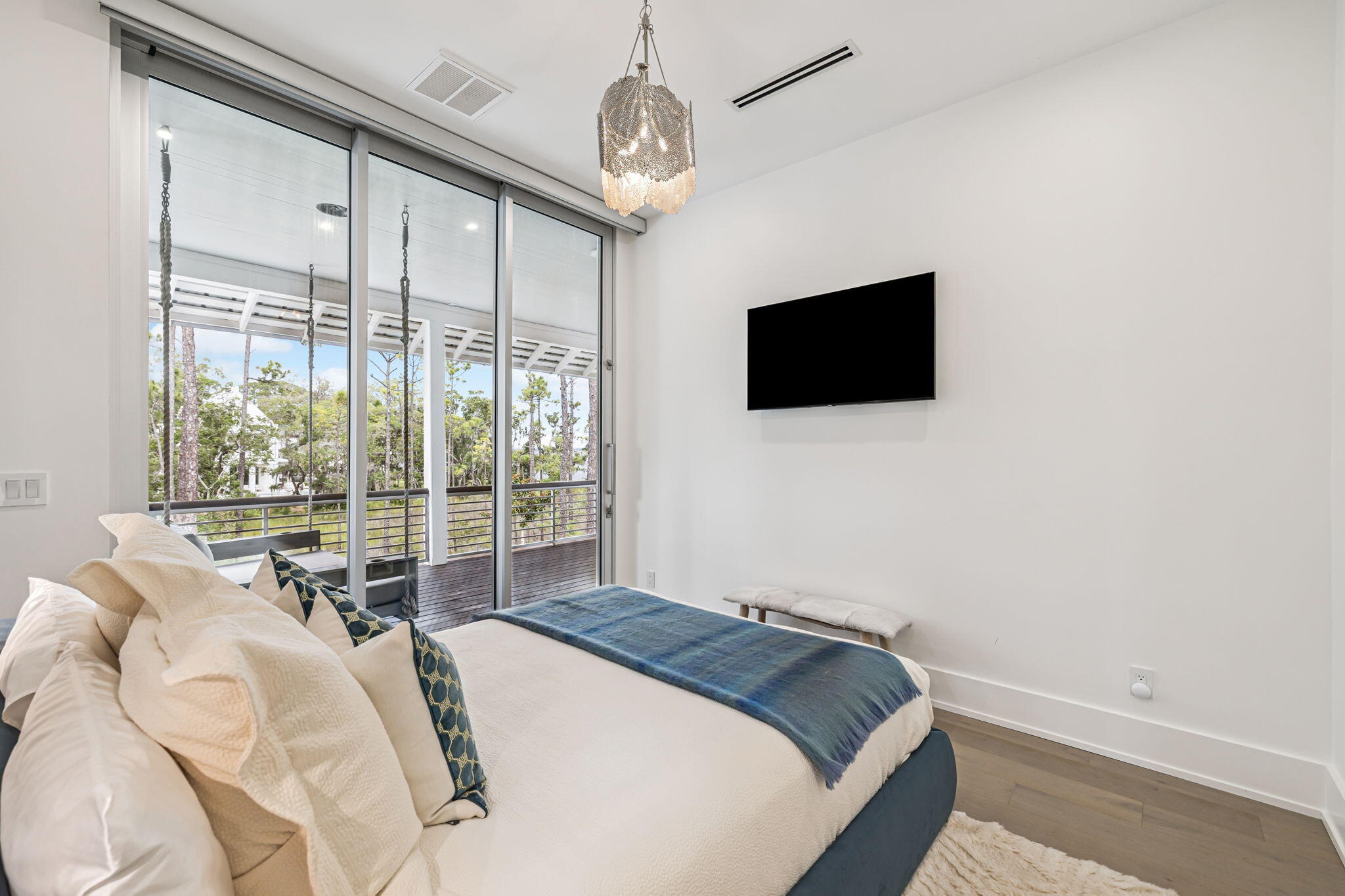 CHURCHILL OAKS - Residential