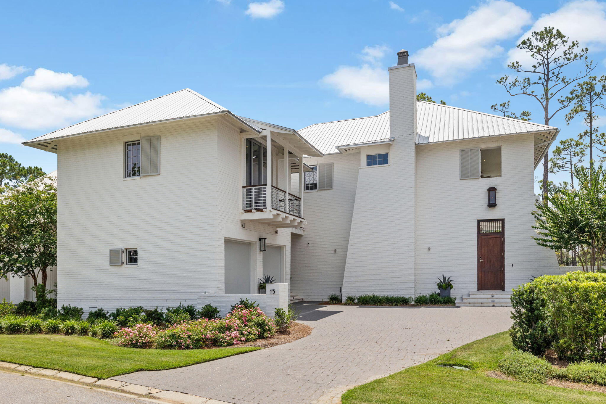 CHURCHILL OAKS - Residential
