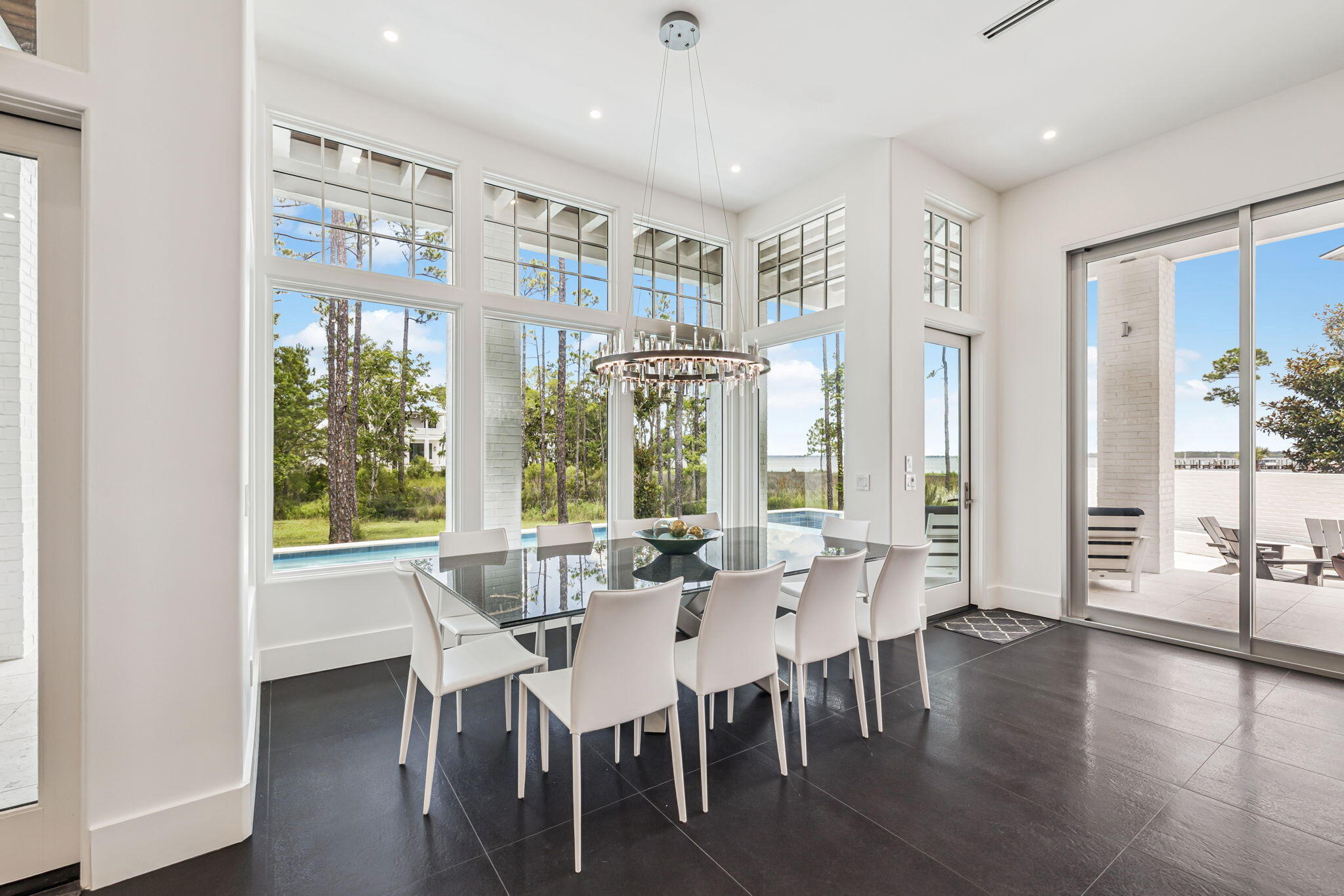 CHURCHILL OAKS - Residential