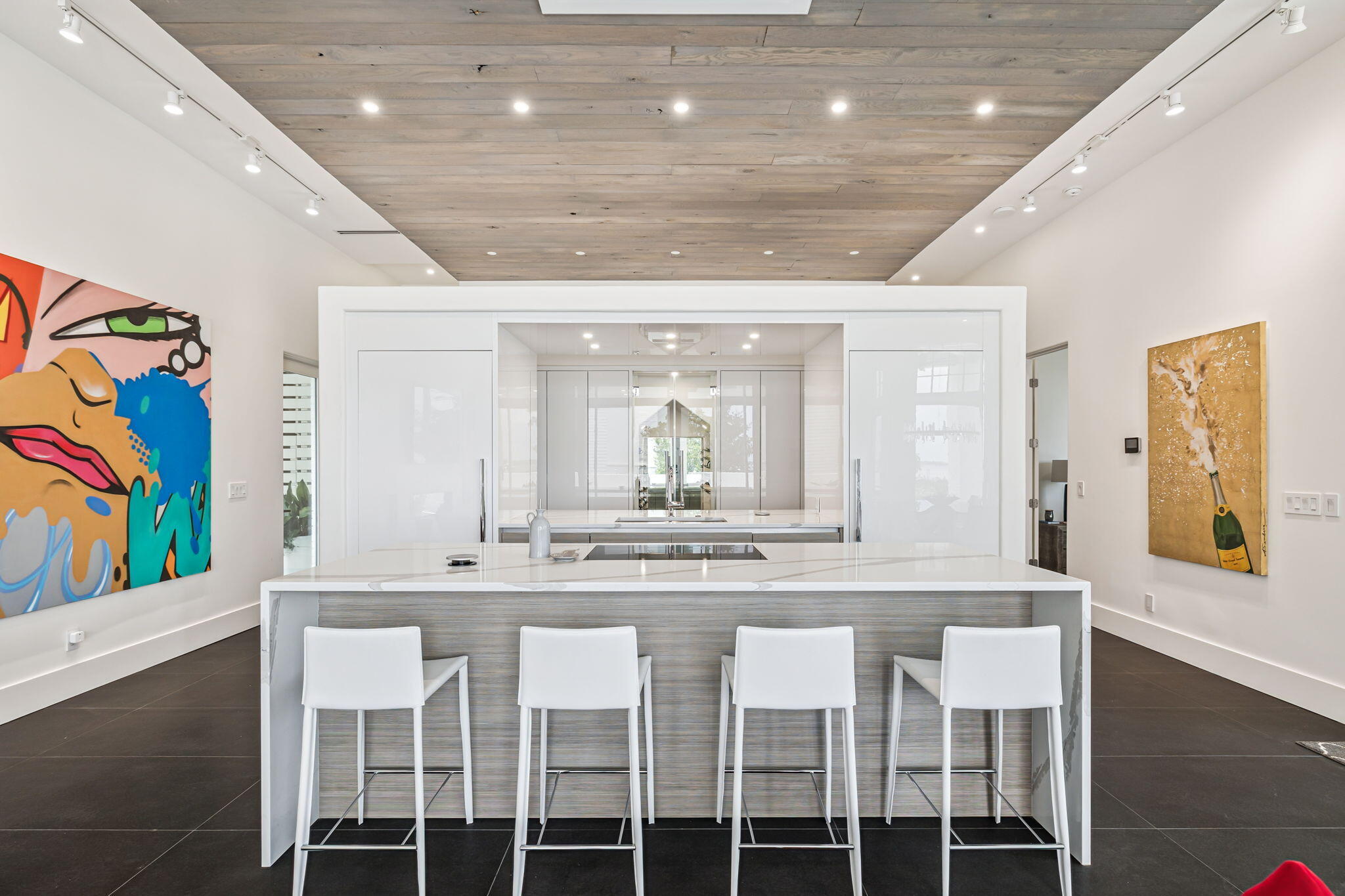 CHURCHILL OAKS - Residential