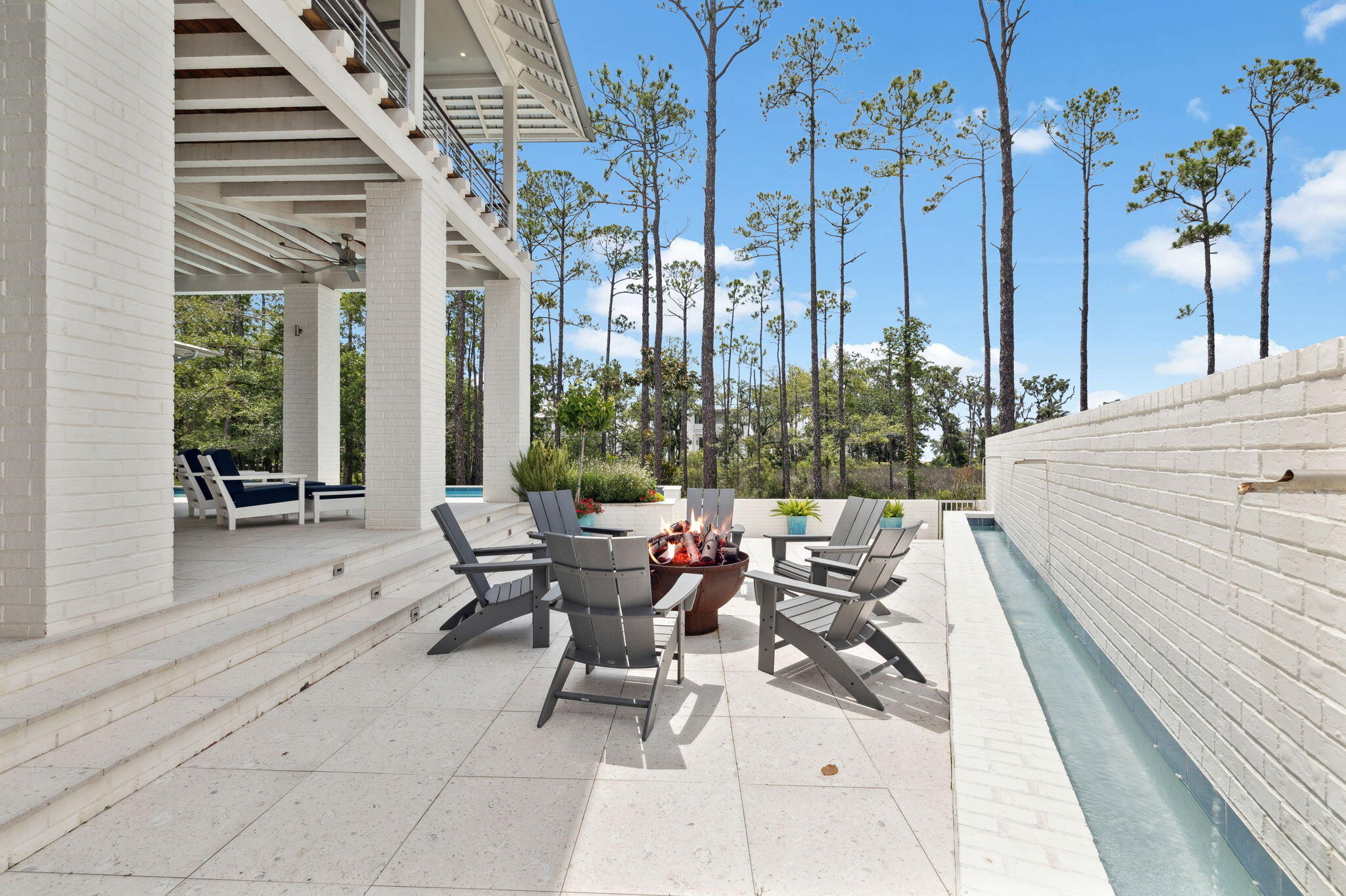 CHURCHILL OAKS - Residential