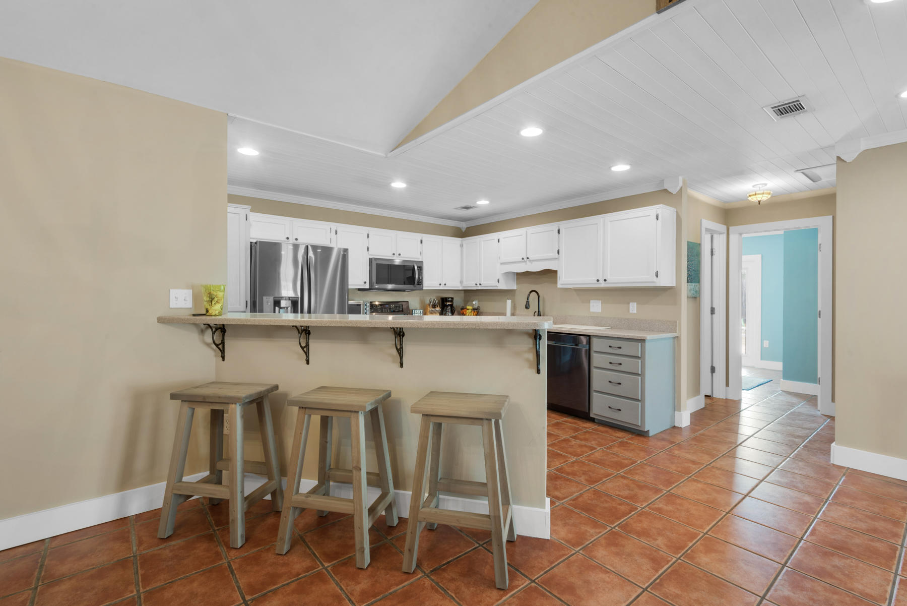 EAST BAY RIVER ESTATES - Residential