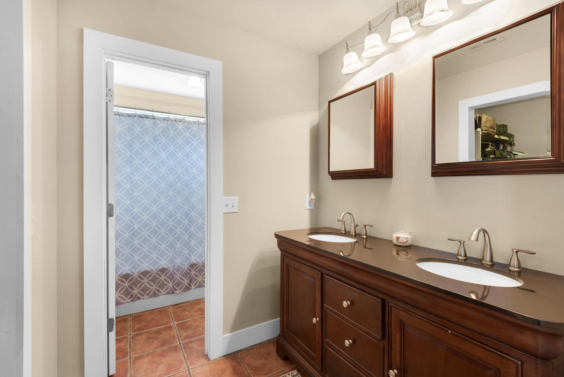 EAST BAY RIVER ESTATES - Residential