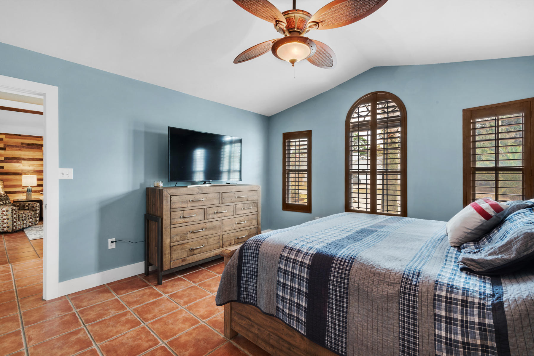 EAST BAY RIVER ESTATES - Residential