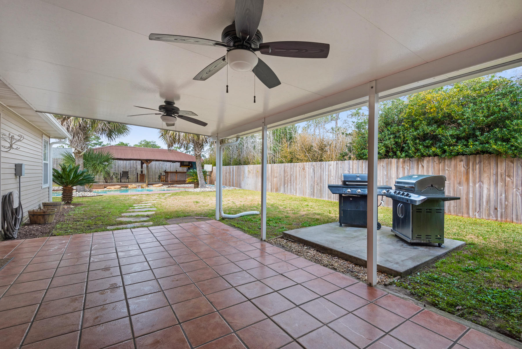 EAST BAY RIVER ESTATES - Residential