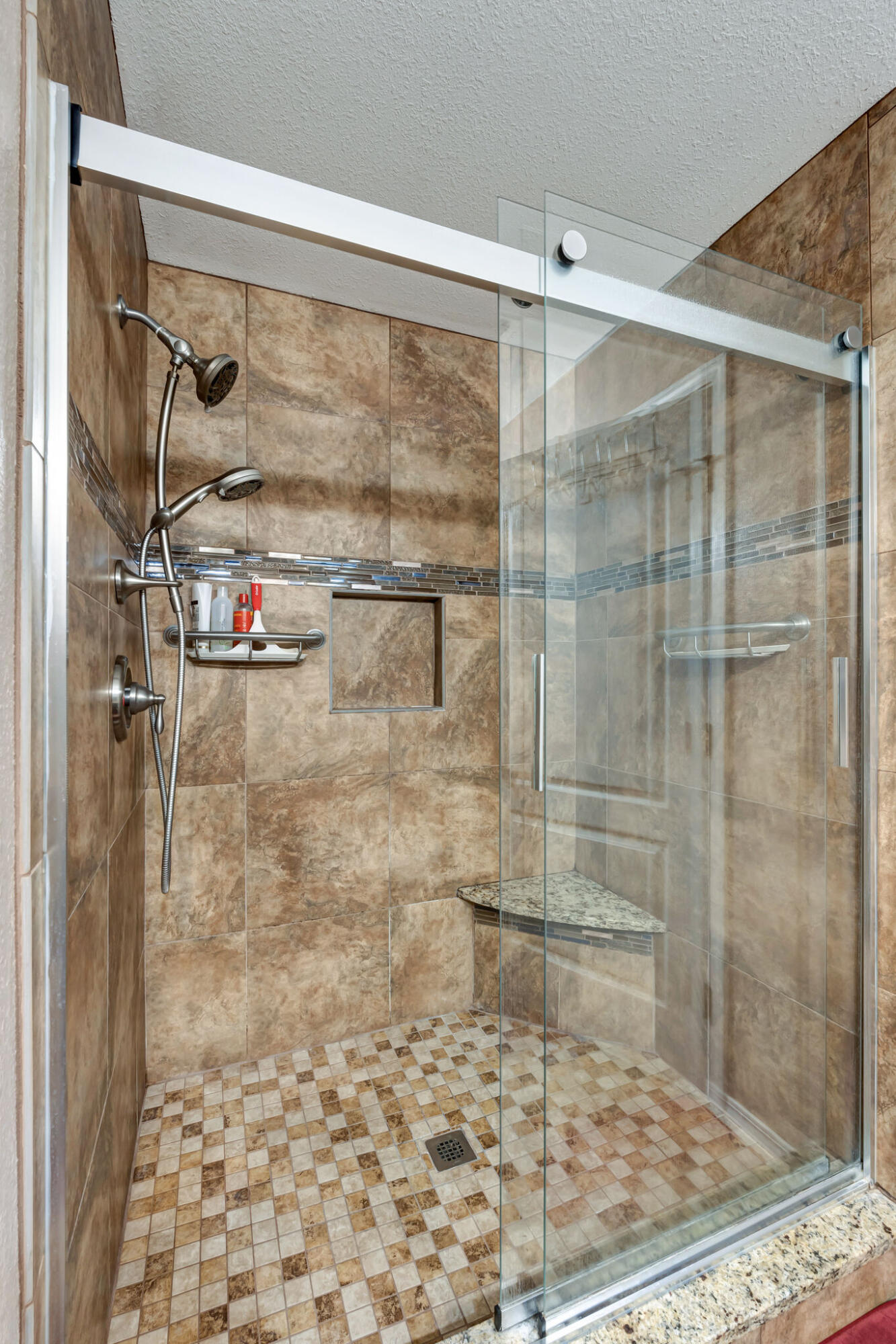 EMERALD LAKES PH 3 - Residential