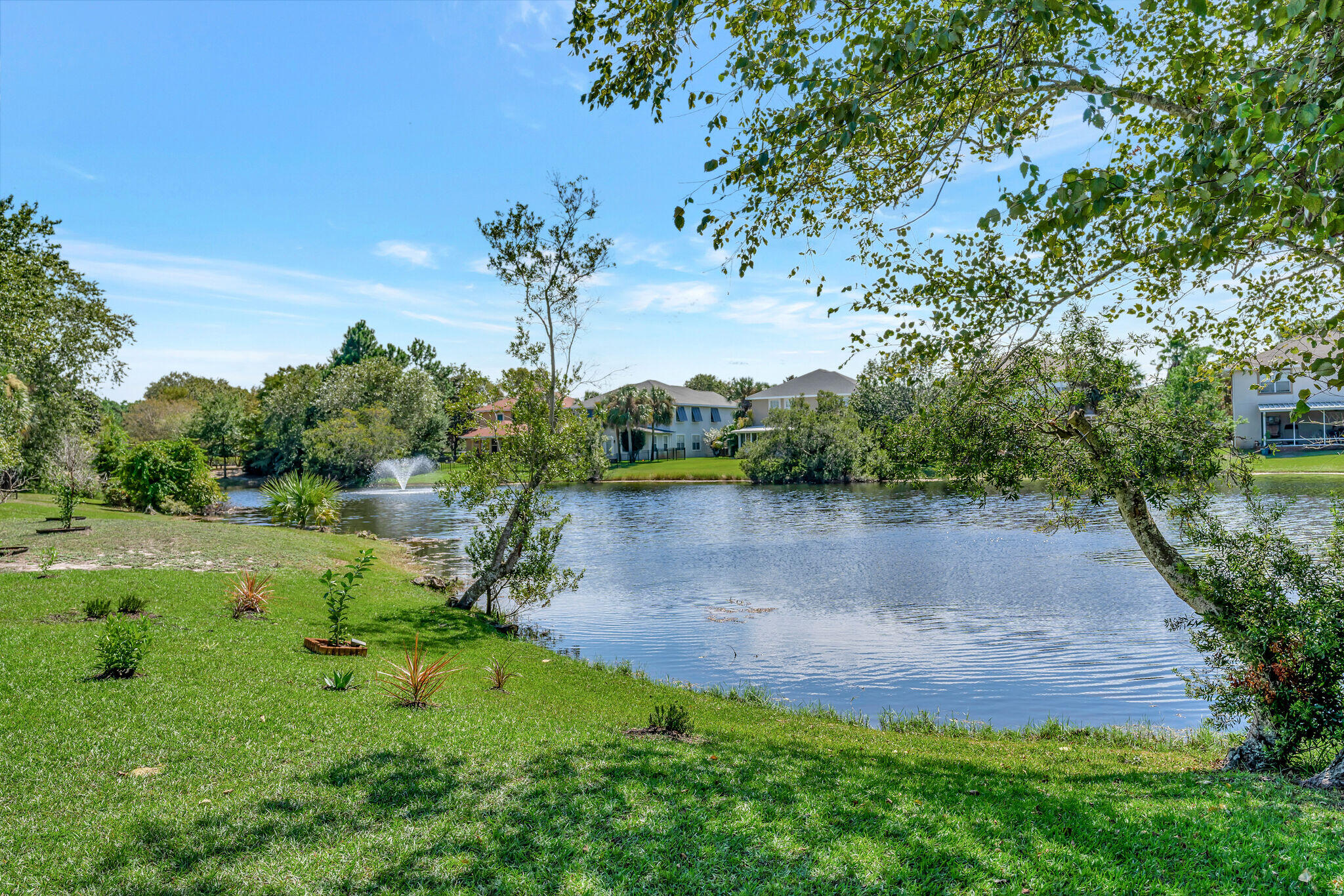 EMERALD LAKES PH 3 - Residential