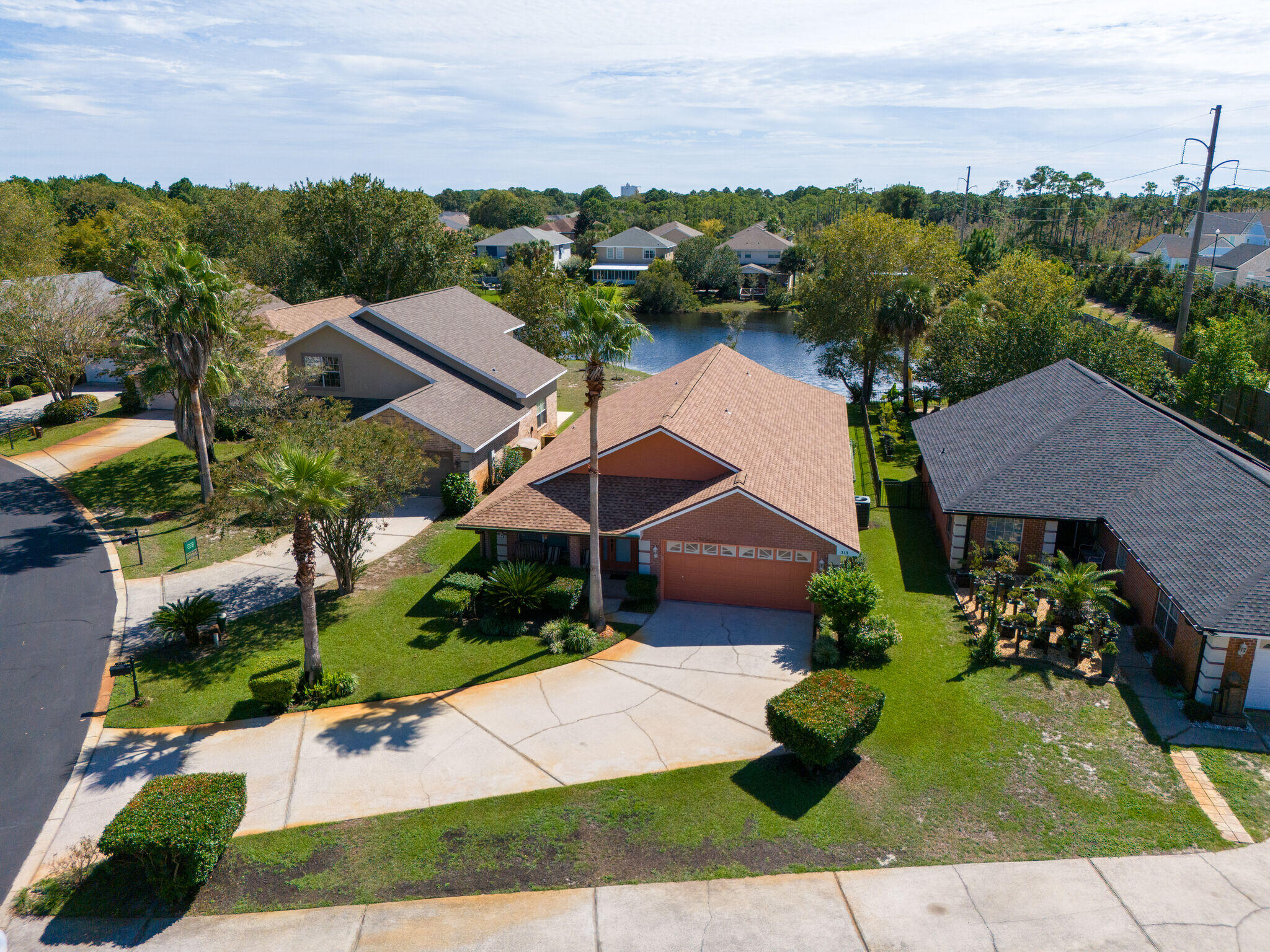 EMERALD LAKES PH 3 - Residential