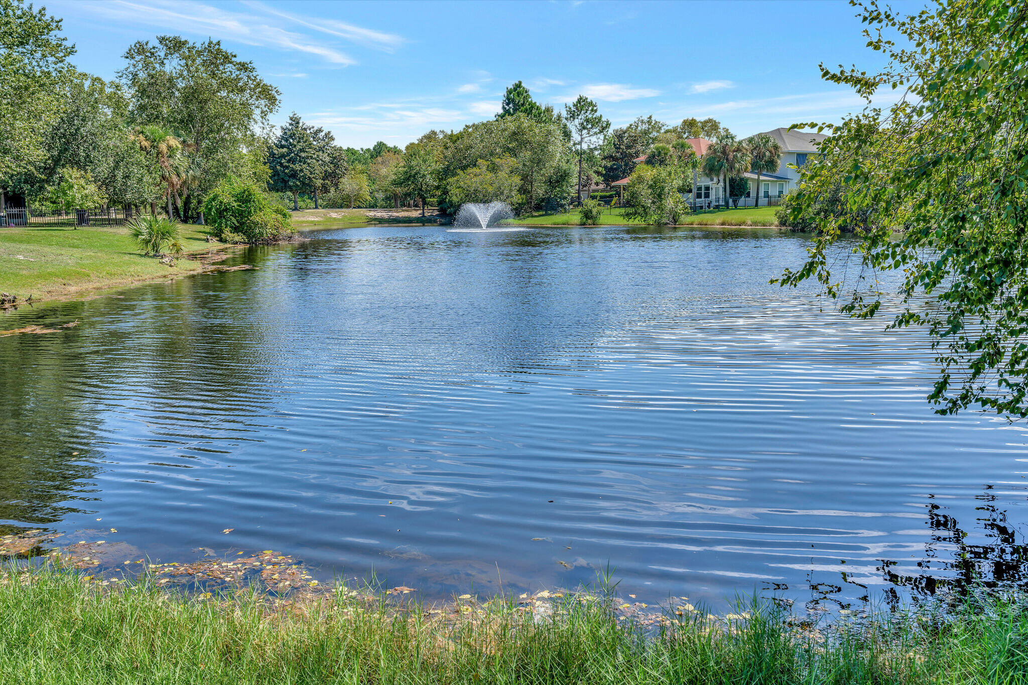 EMERALD LAKES PH 3 - Residential