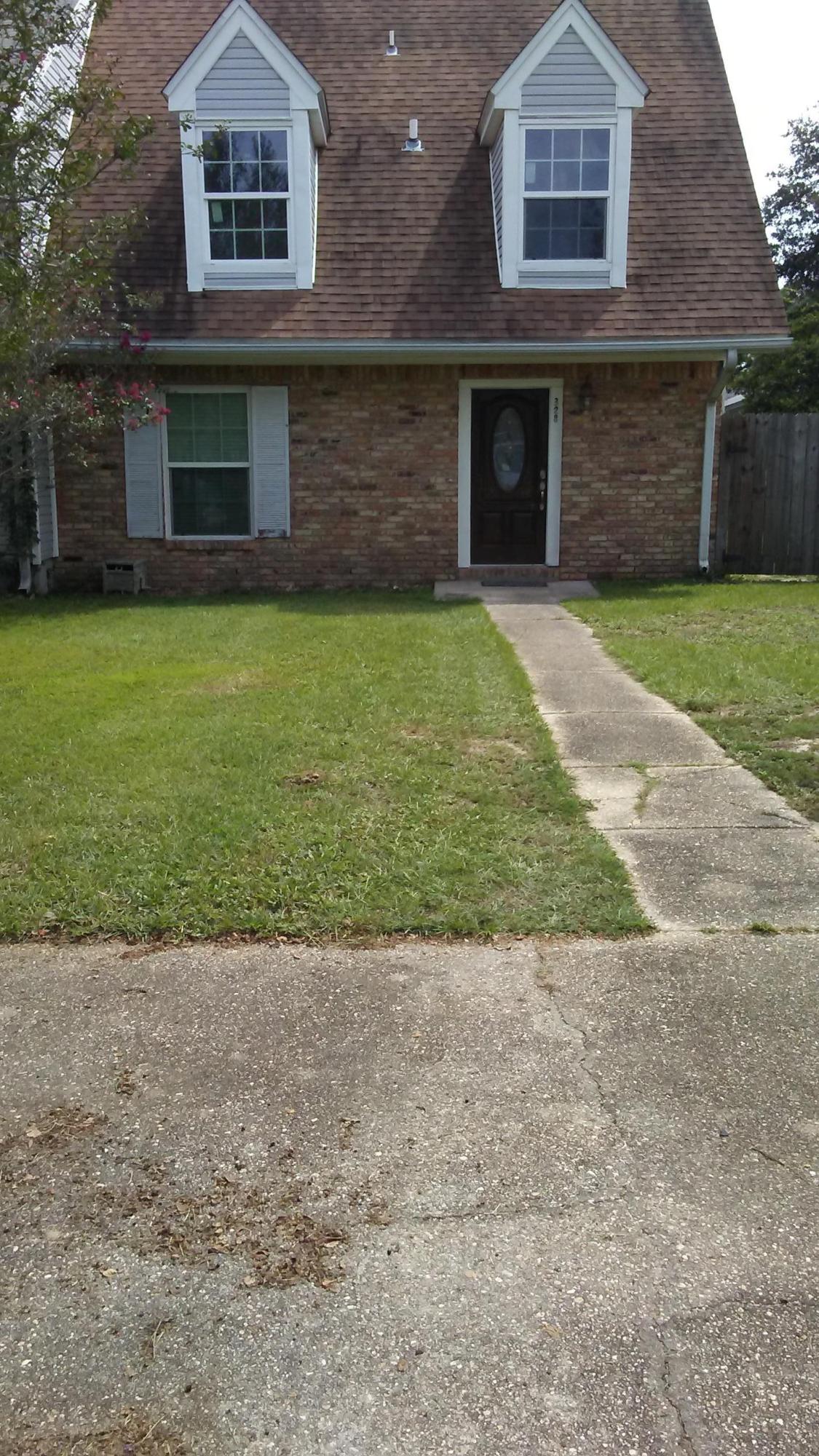 PLANTATION MANOR - Residential