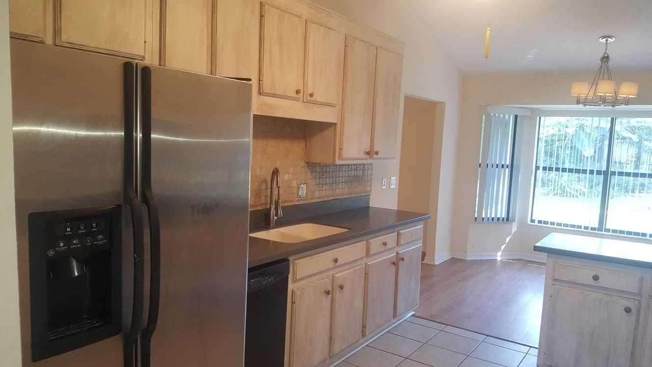 HOLLEY BY THE SEA - Residential