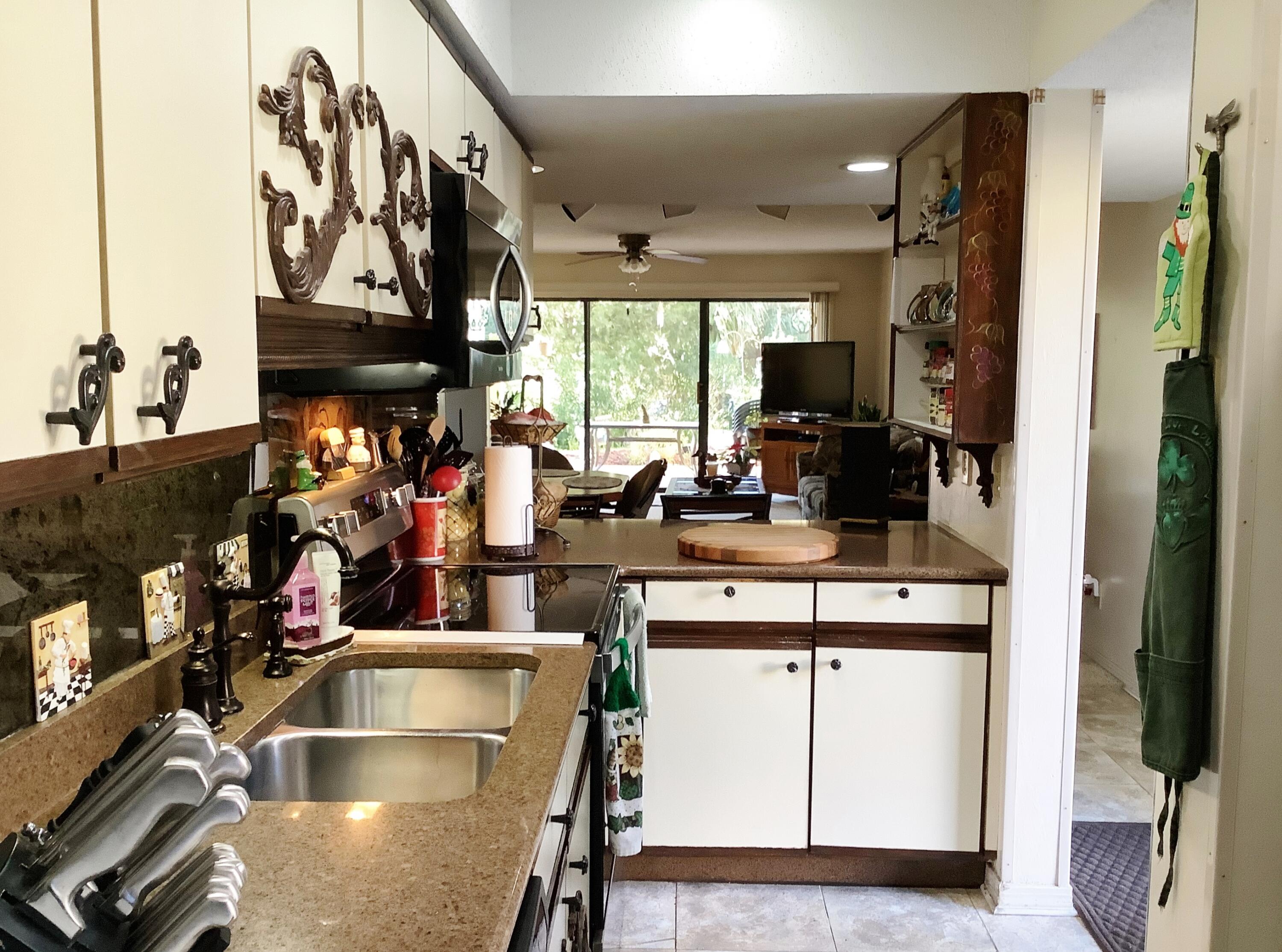CLIPPER COVE T/H - Residential