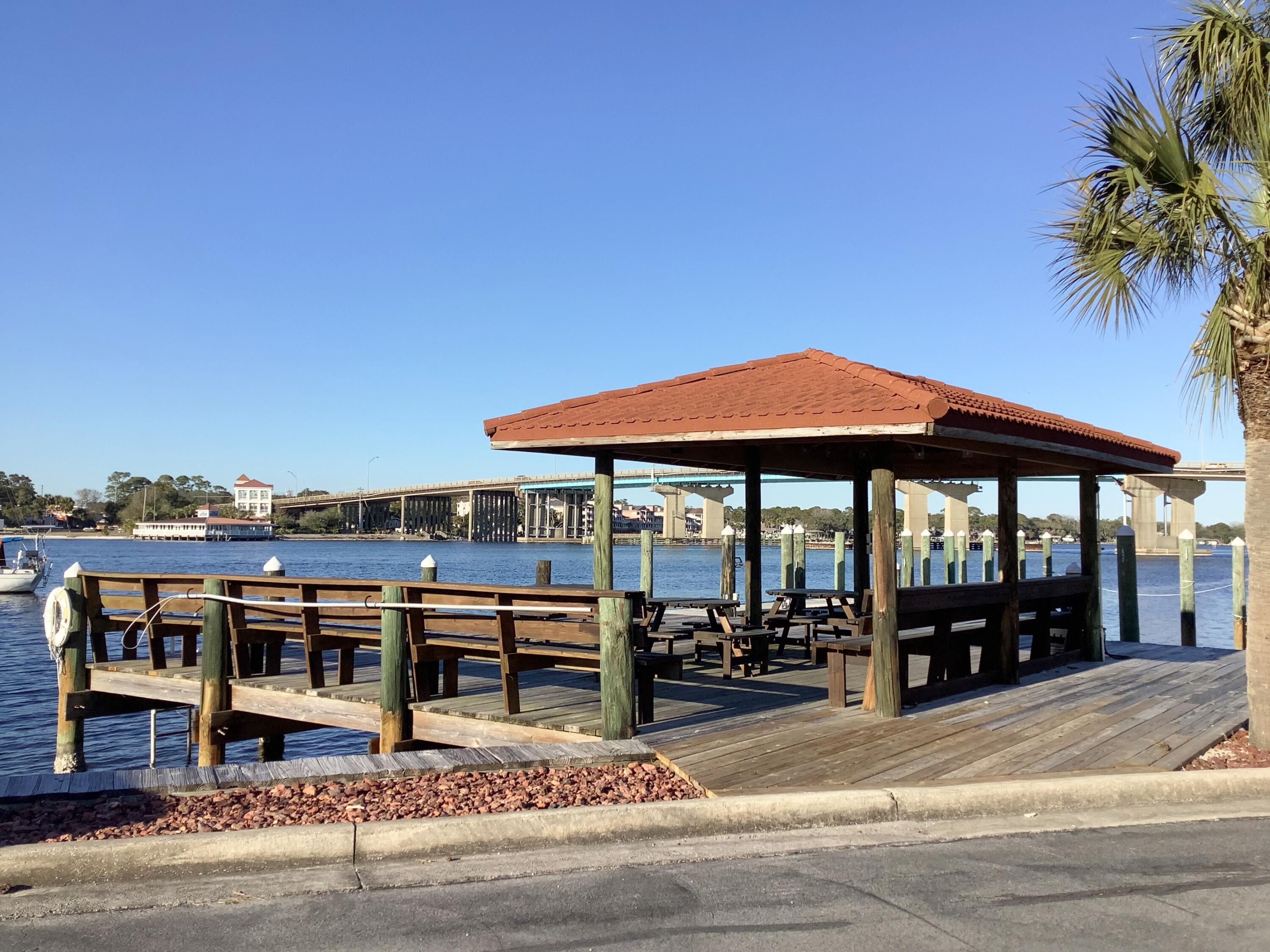 CLIPPER COVE T/H - Residential