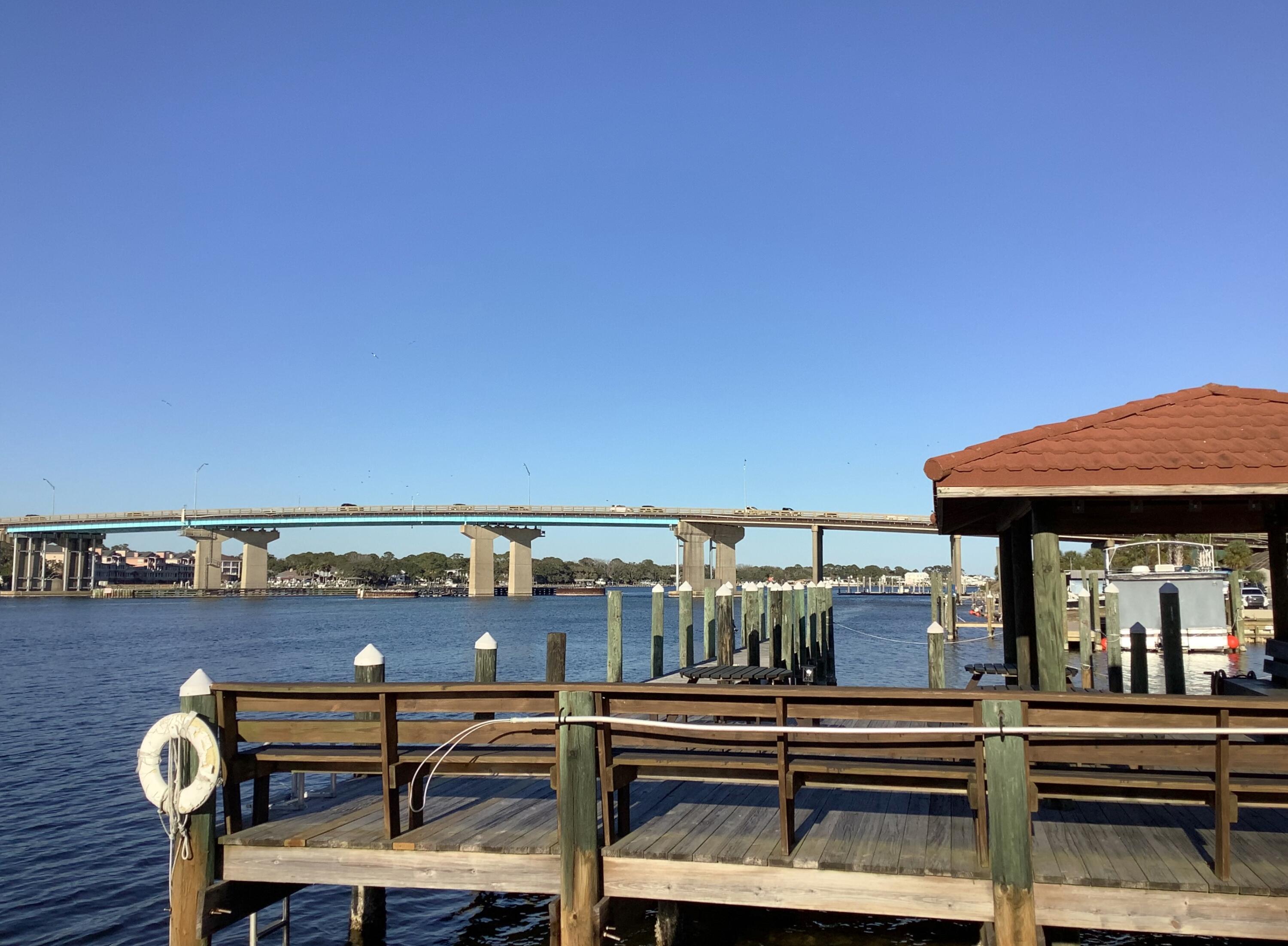CLIPPER COVE T/H - Residential