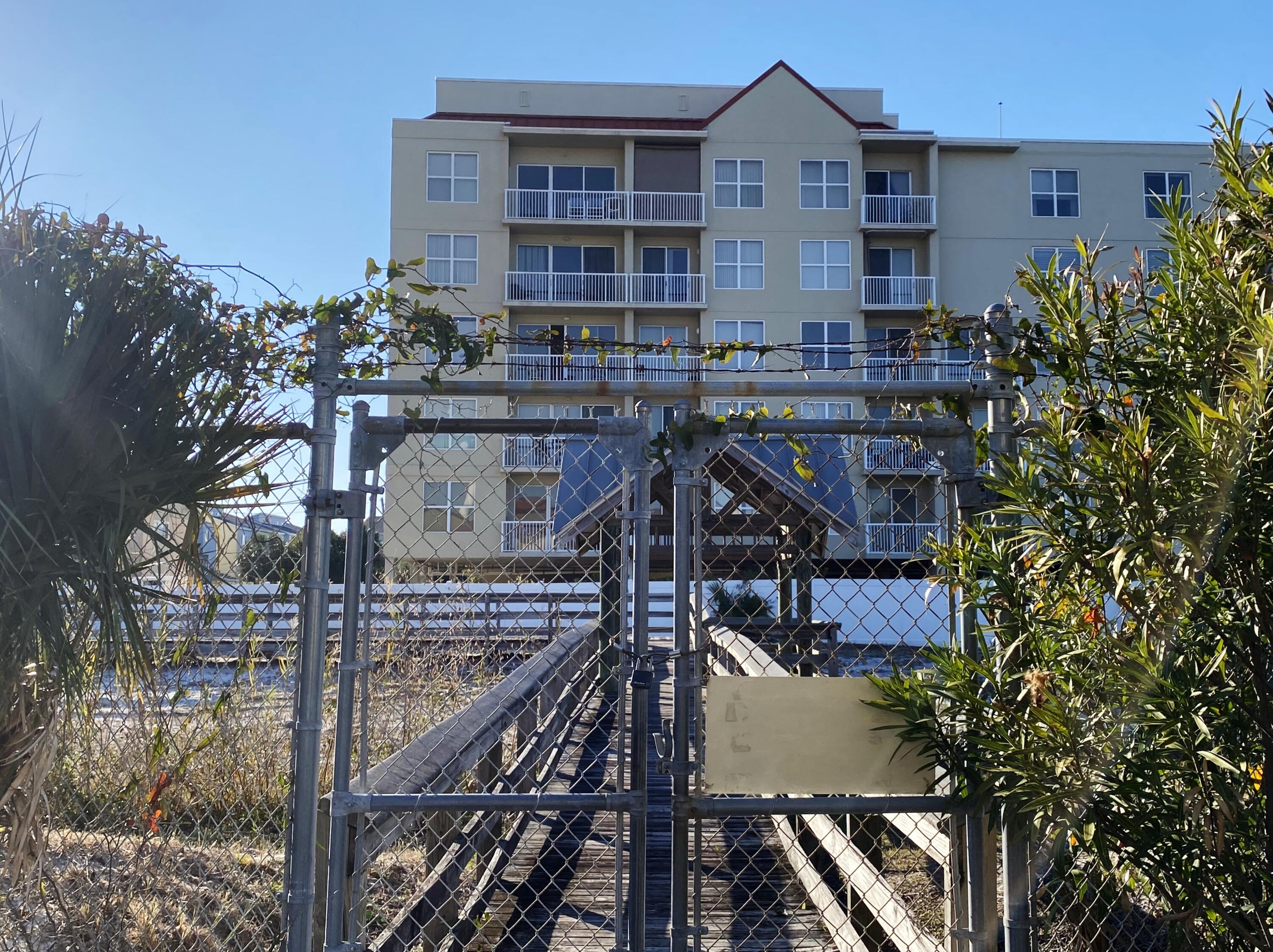 CLIPPER COVE T/H - Residential