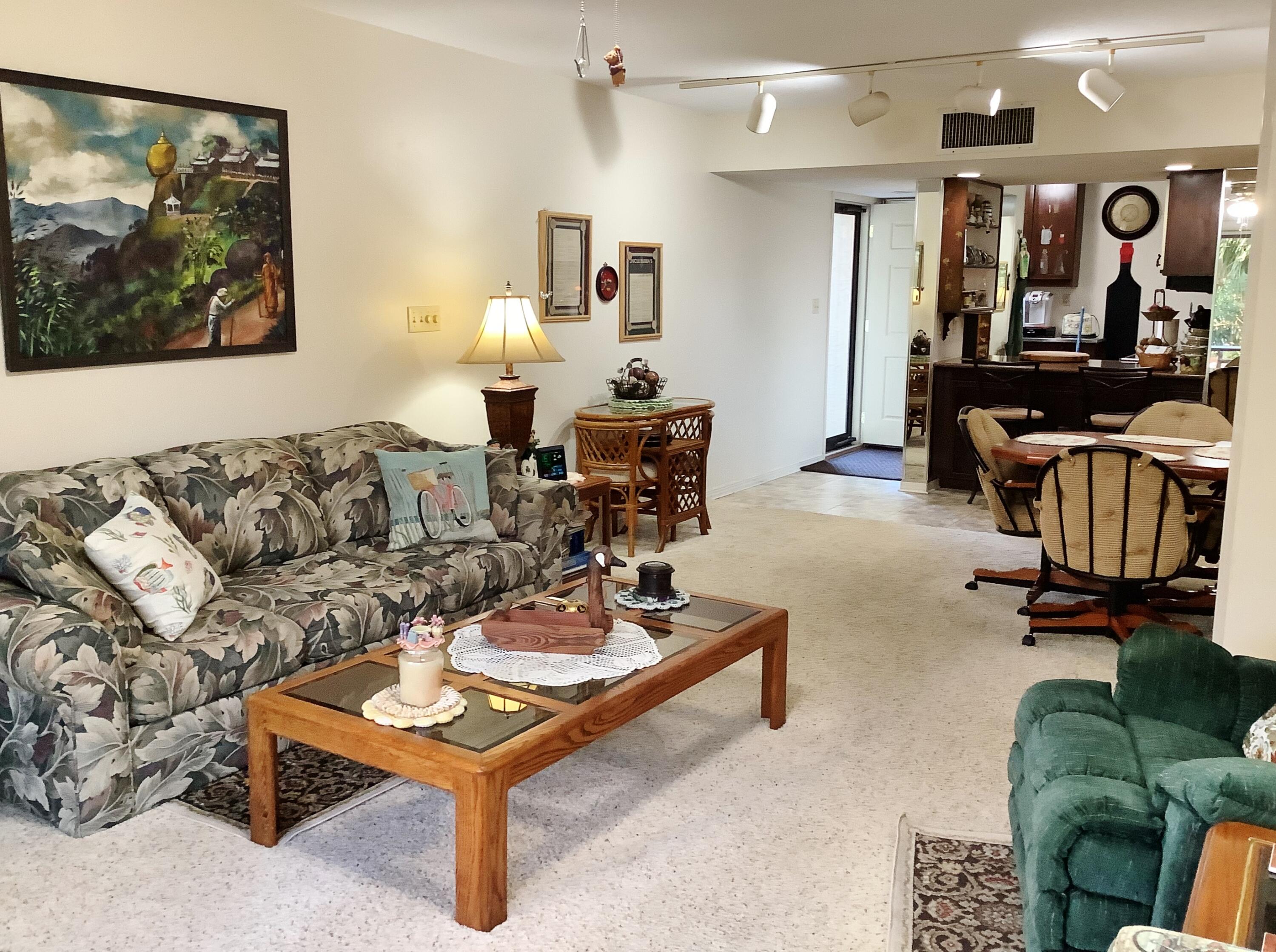 CLIPPER COVE T/H - Residential