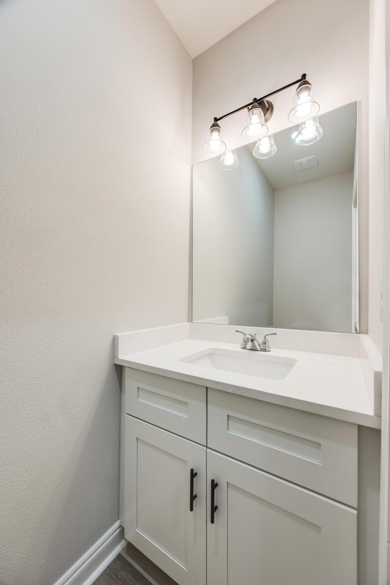 HOMEWOOD EST - Residential