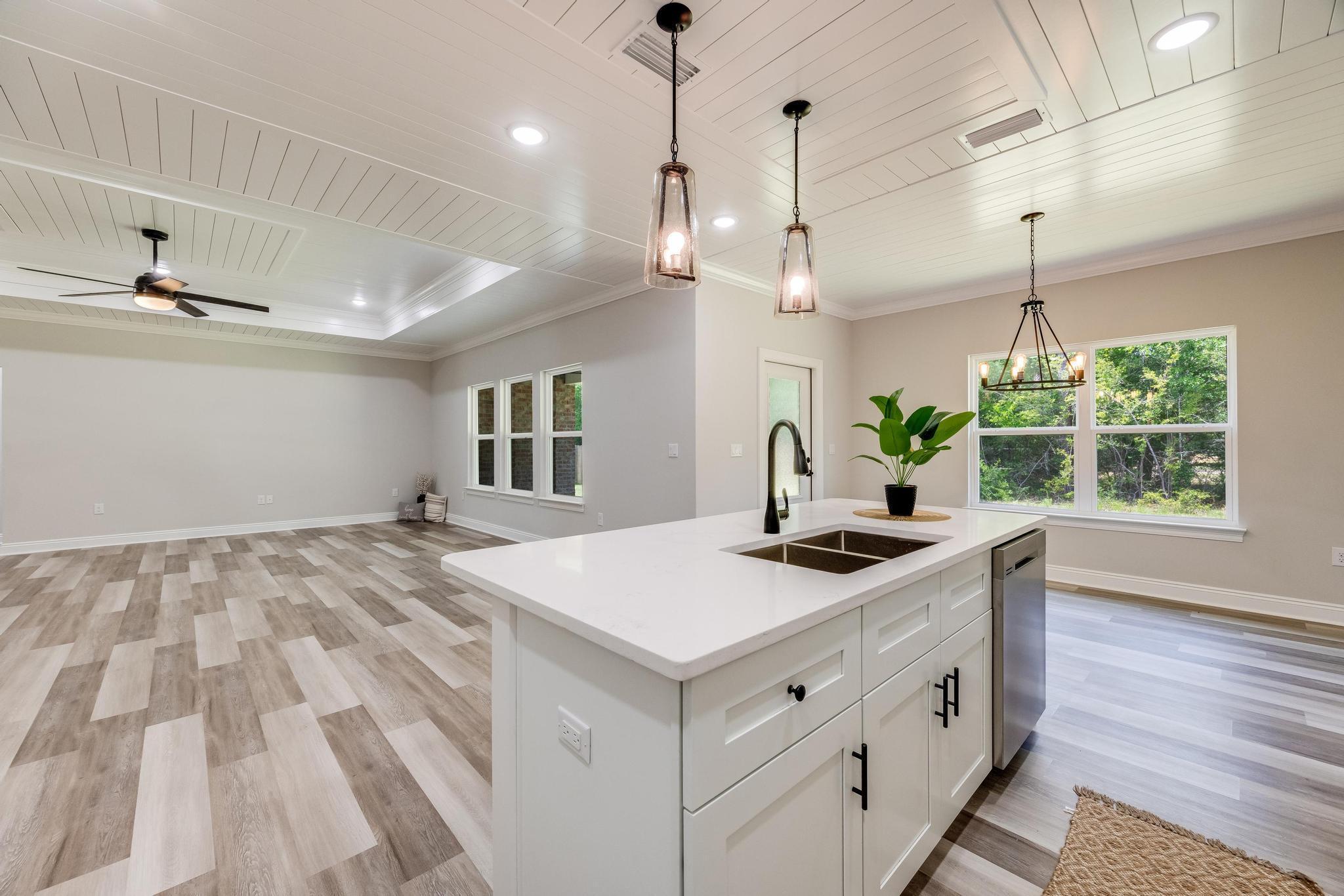 HOMEWOOD EST - Residential