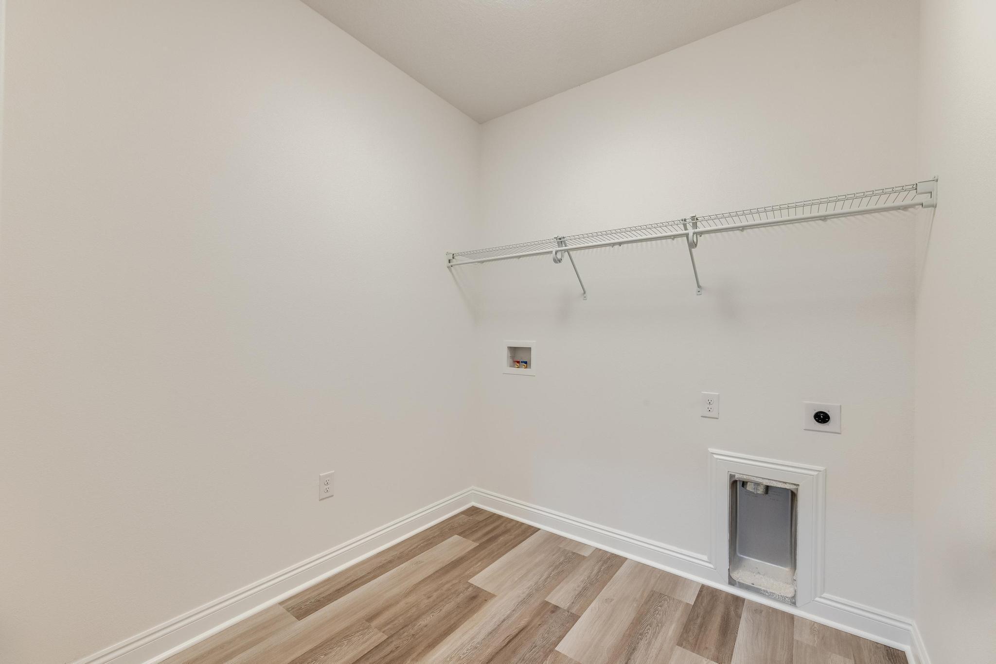 HOMEWOOD EST - Residential