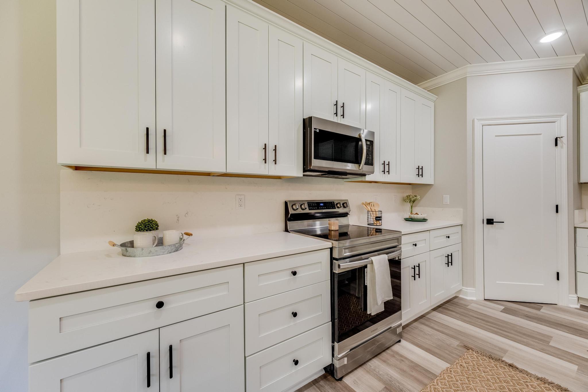 HOMEWOOD EST - Residential