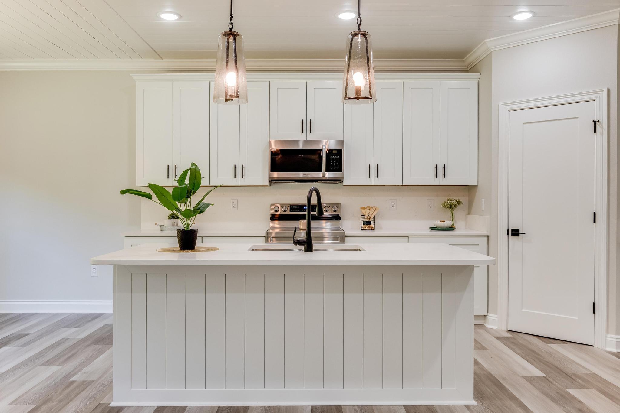HOMEWOOD EST - Residential