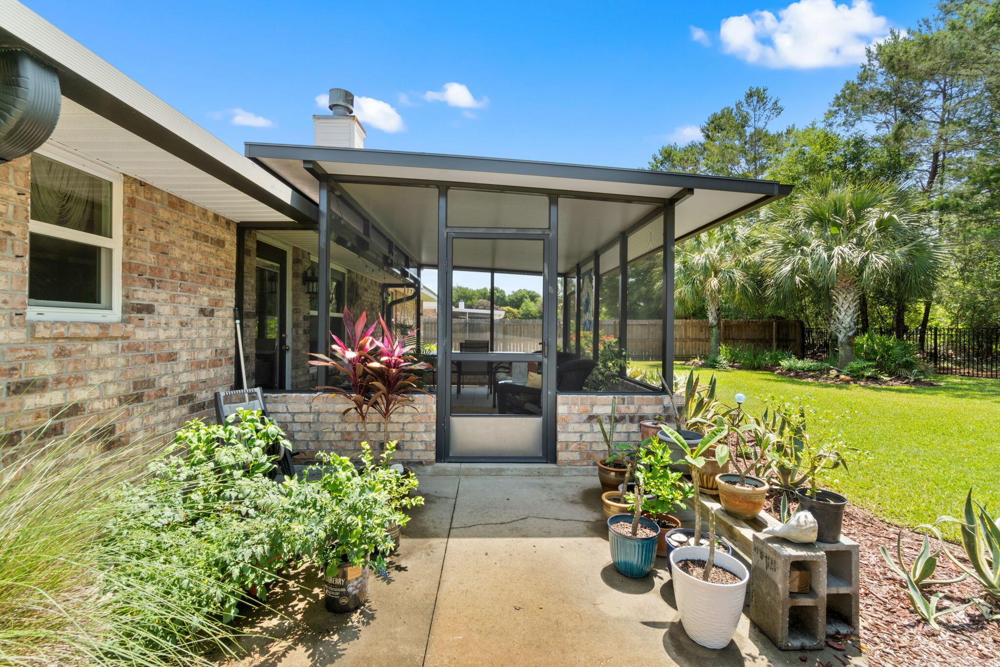 BRIGHTON OAKS - Residential