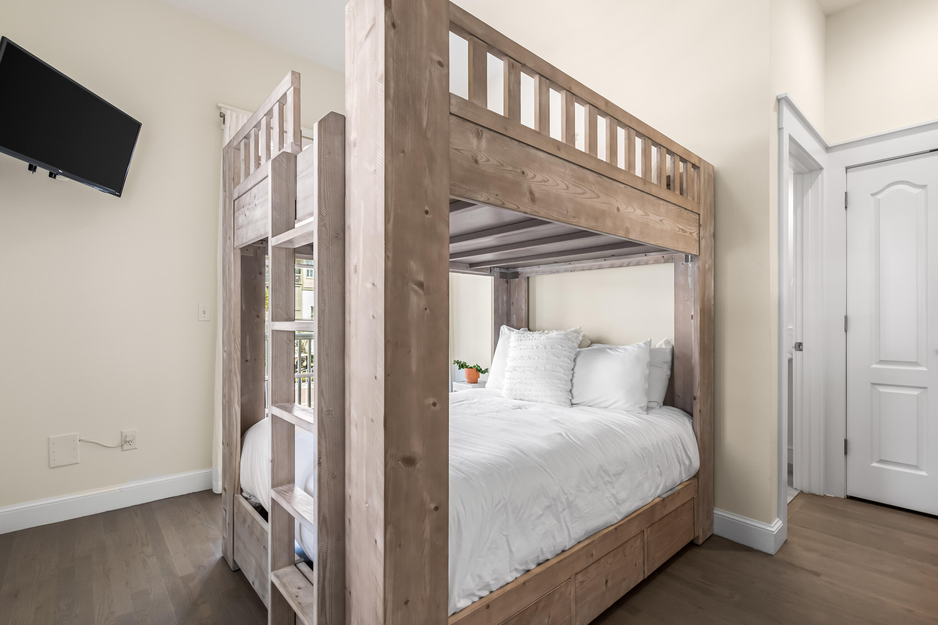 SUNSET BEACH - Residential