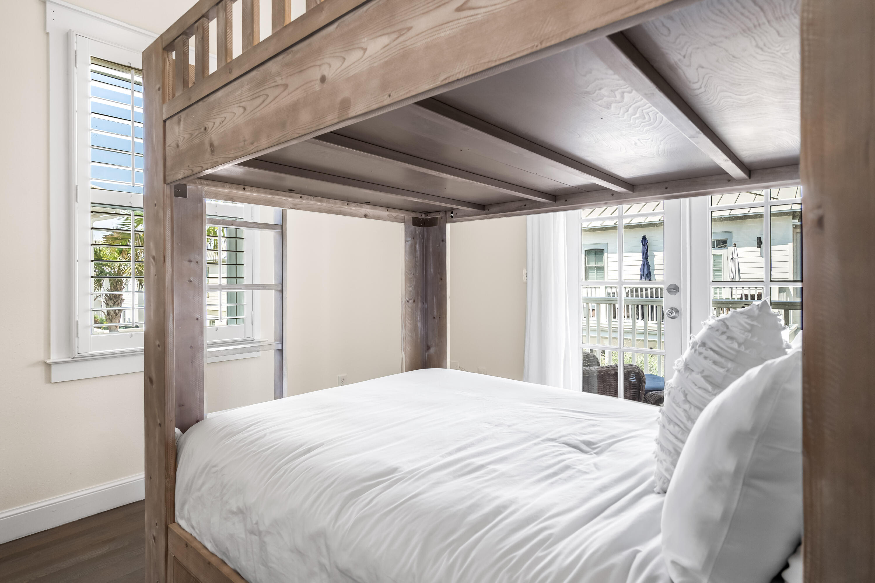 SUNSET BEACH - Residential