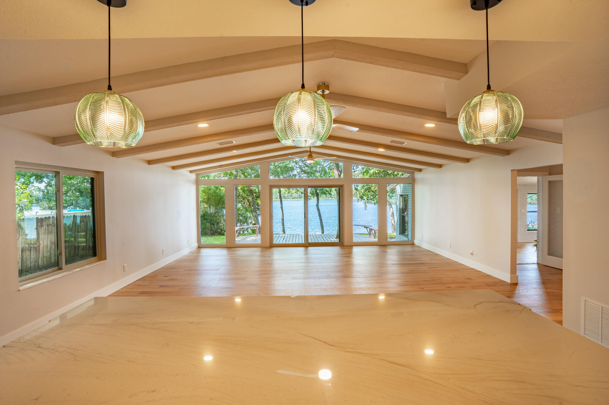 LAKE PIPPIN - Residential