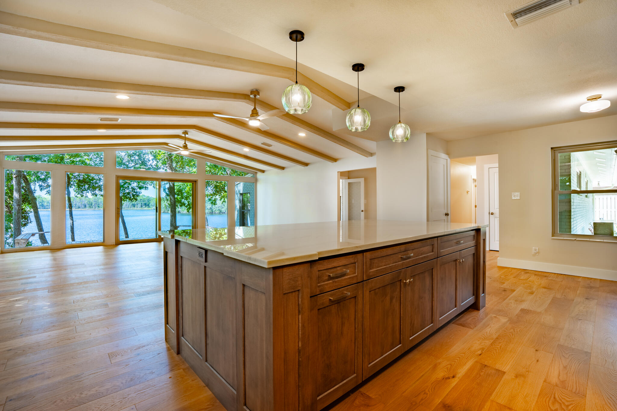 LAKE PIPPIN - Residential