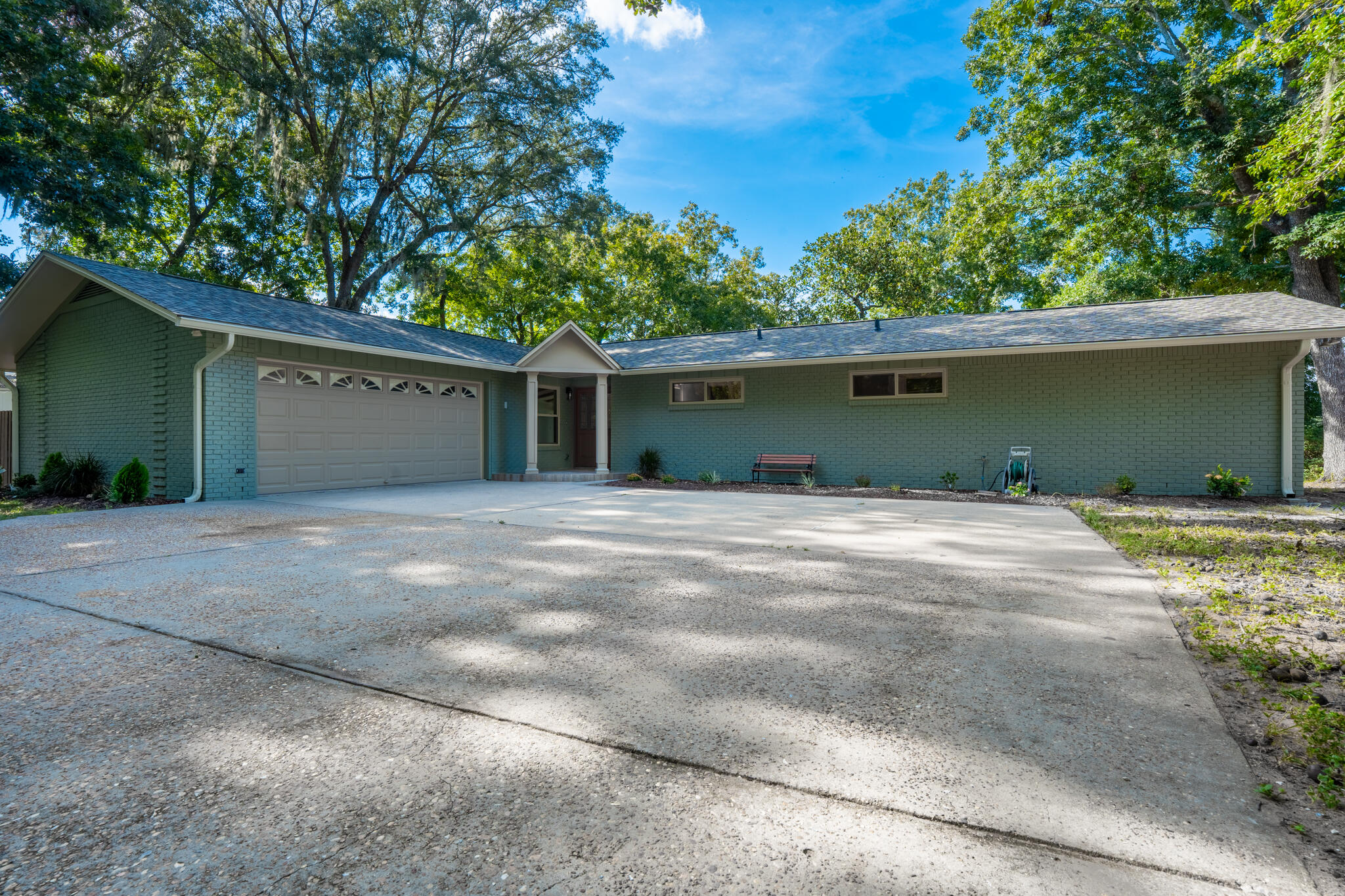 LAKE PIPPIN - Residential