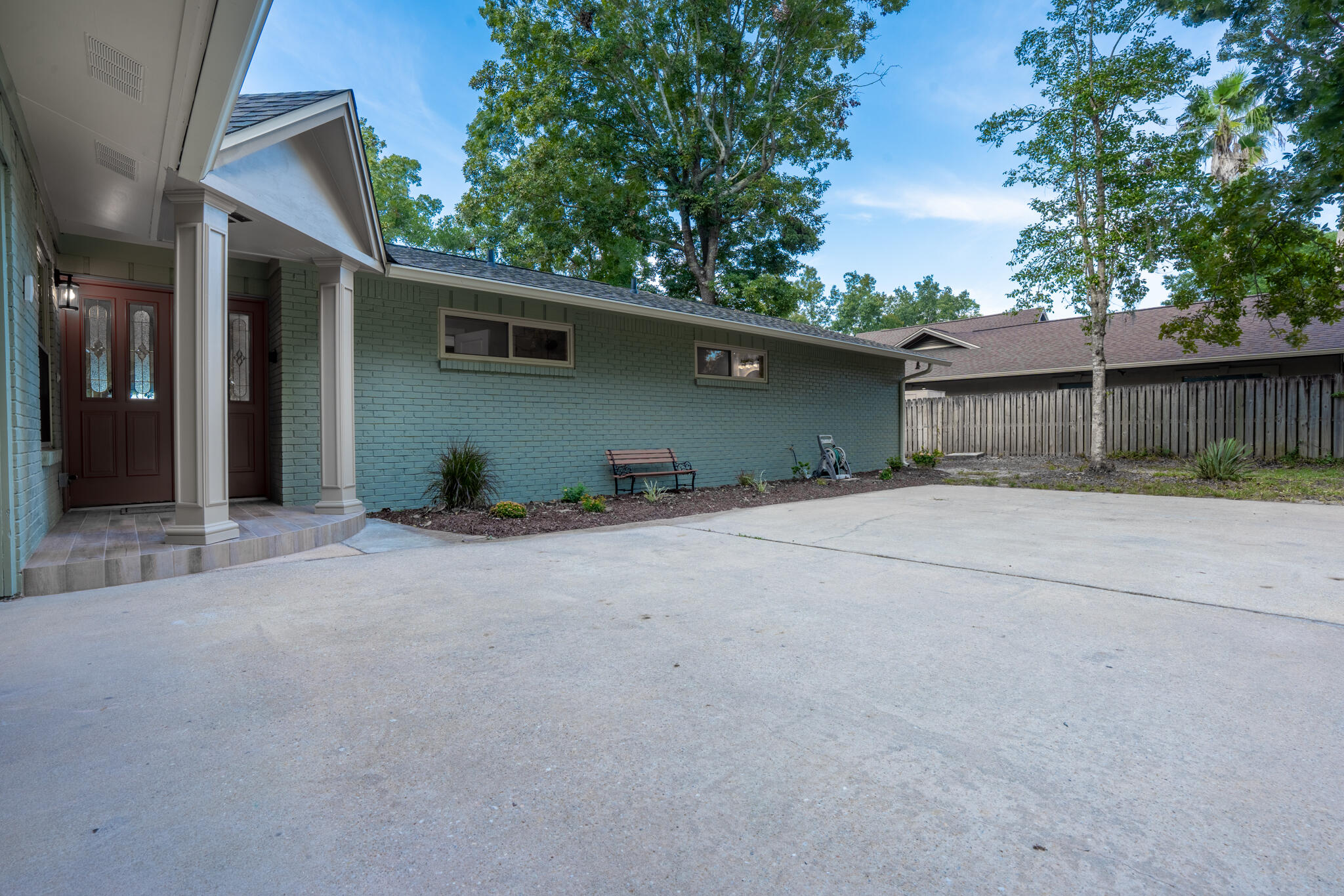LAKE PIPPIN - Residential