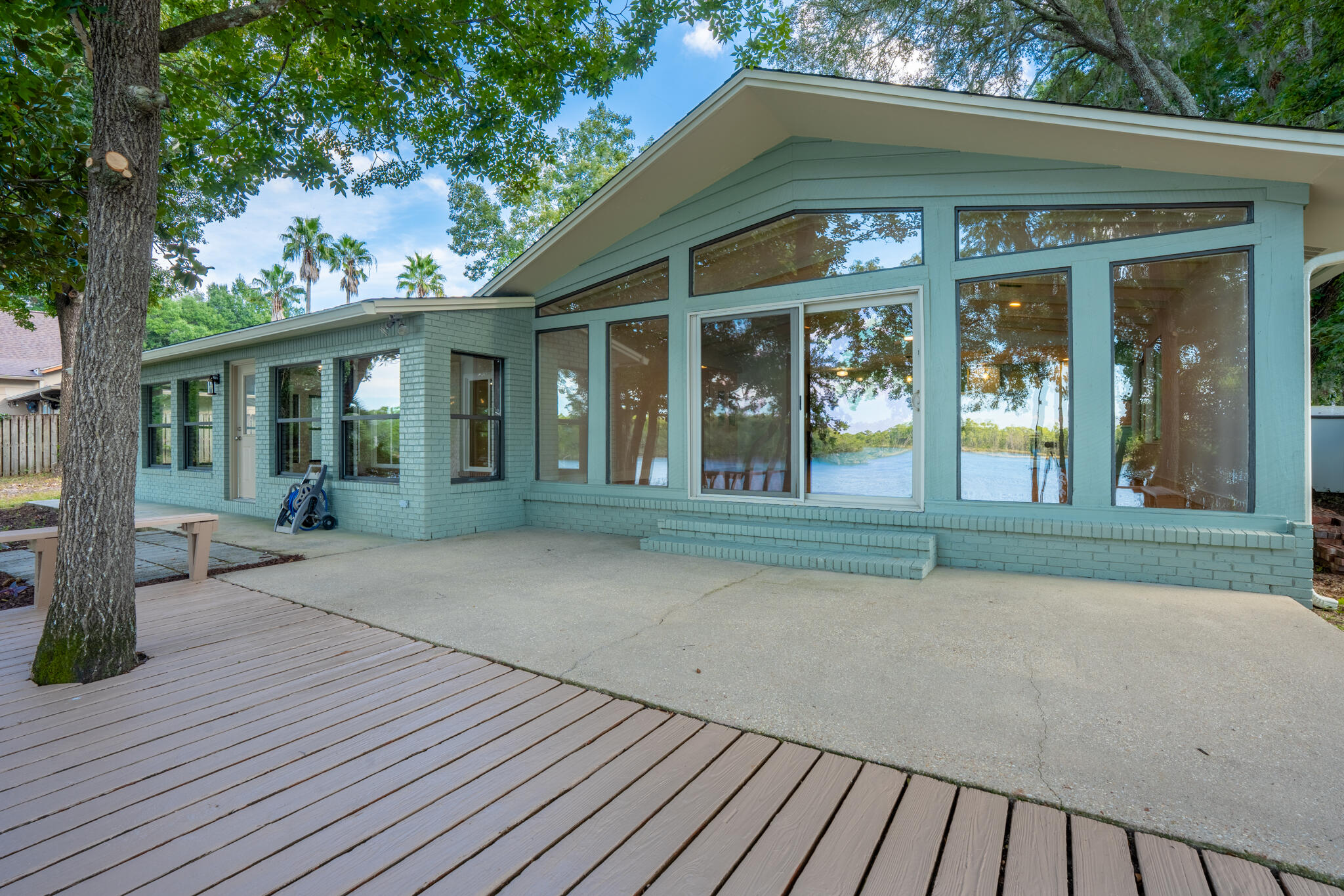 LAKE PIPPIN - Residential